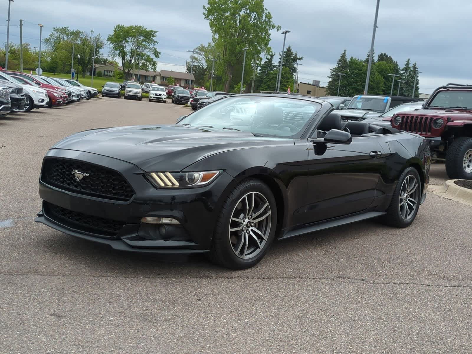 Thumbnail: 2017 Ford Mustang - 4