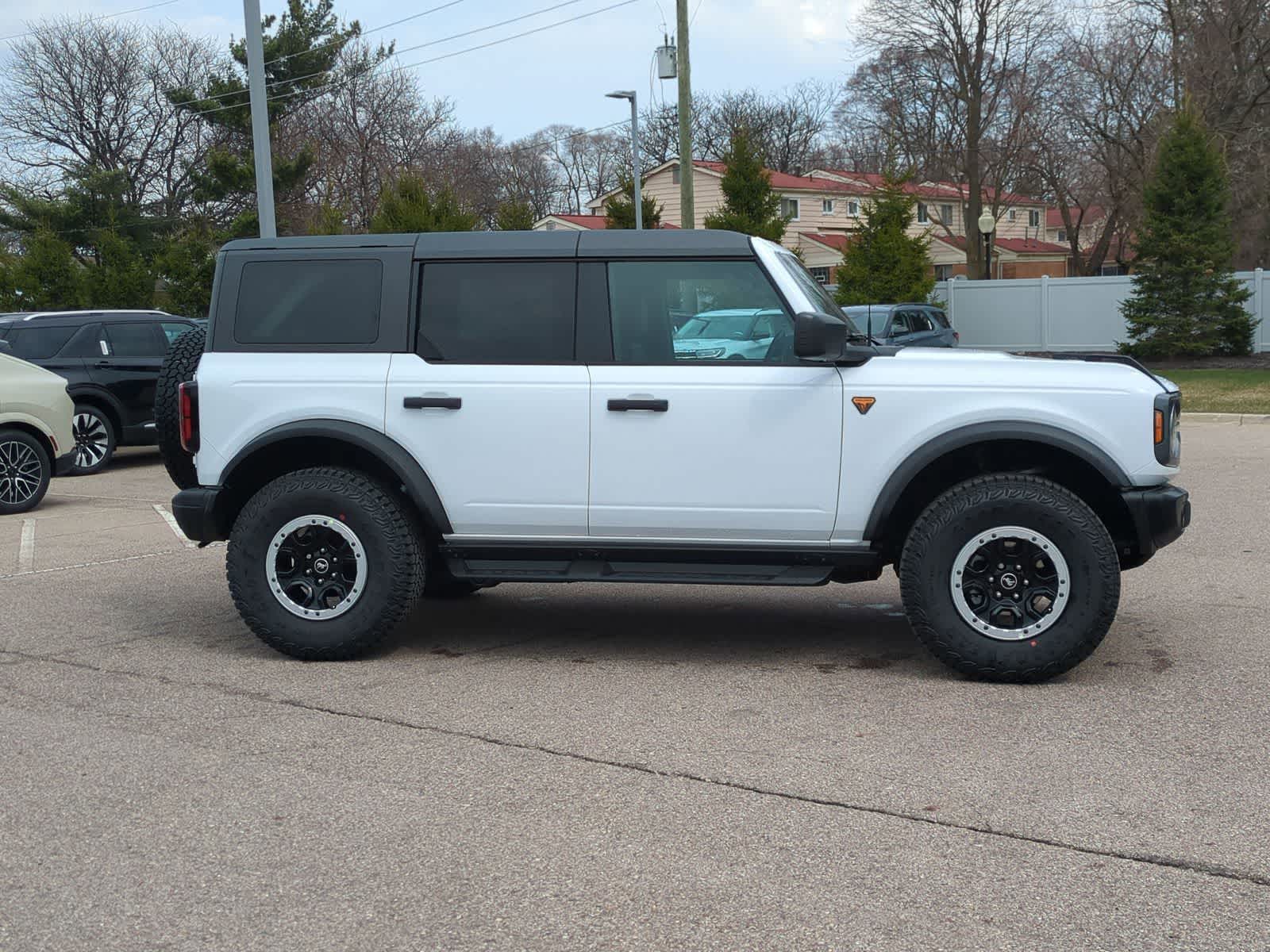 Thumbnail: 2026 Ford Bronco - 9
