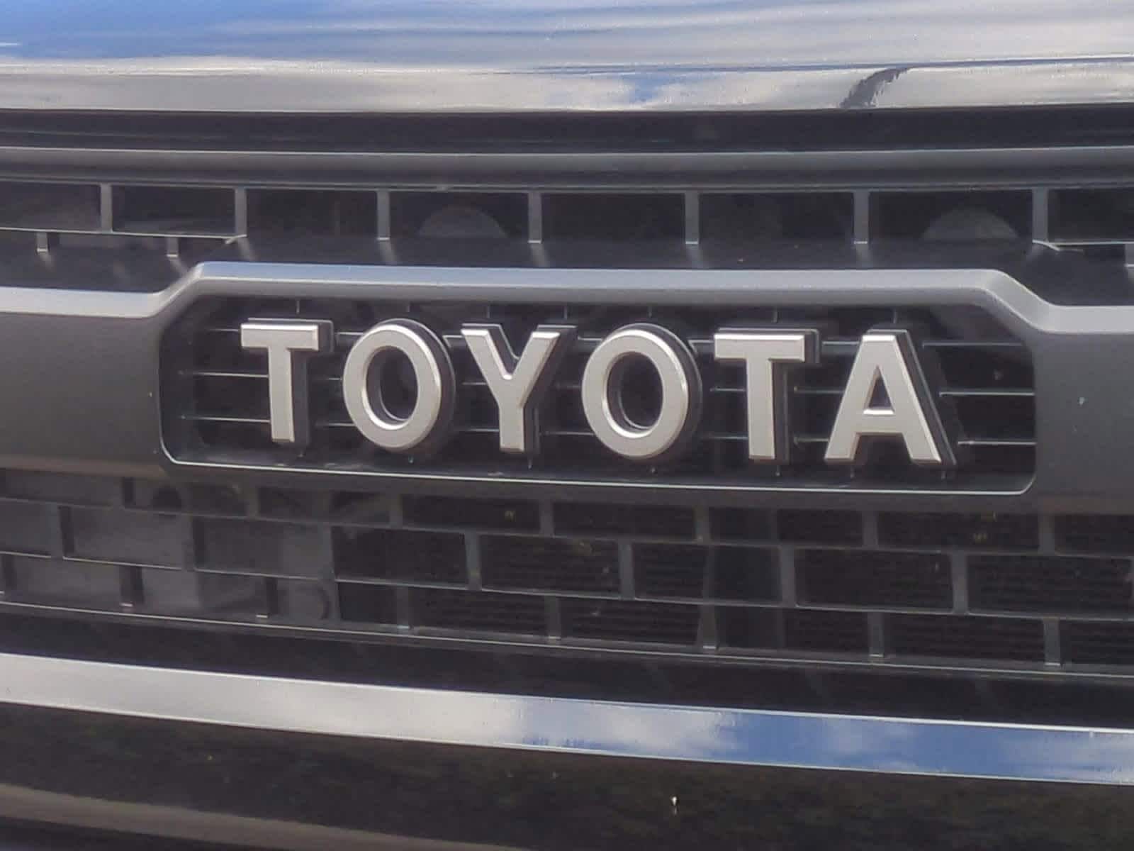 Thumbnail: 2016 Toyota Tundra - 12