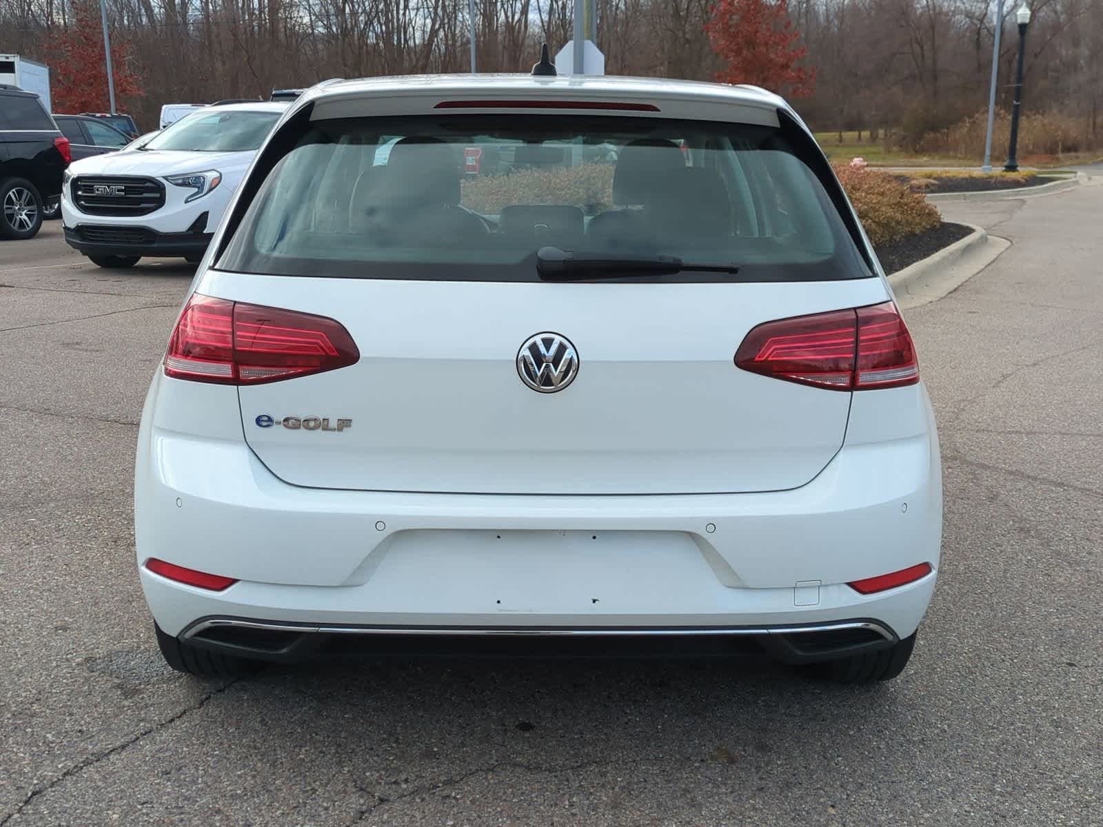 Thumbnail: 2017 Volkswagen e-Golf - 7