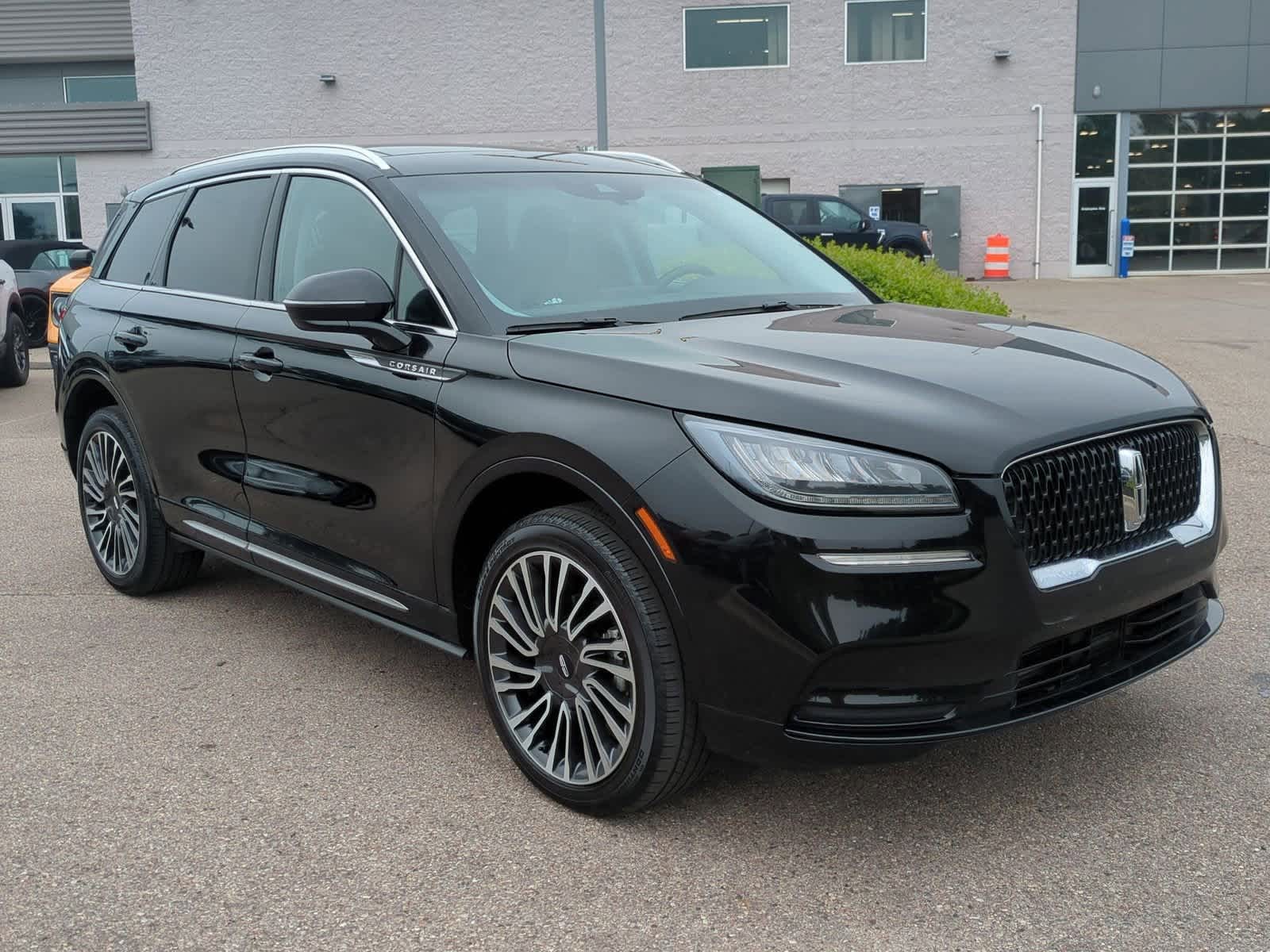 Thumbnail: 2022 Lincoln Corsair - 2