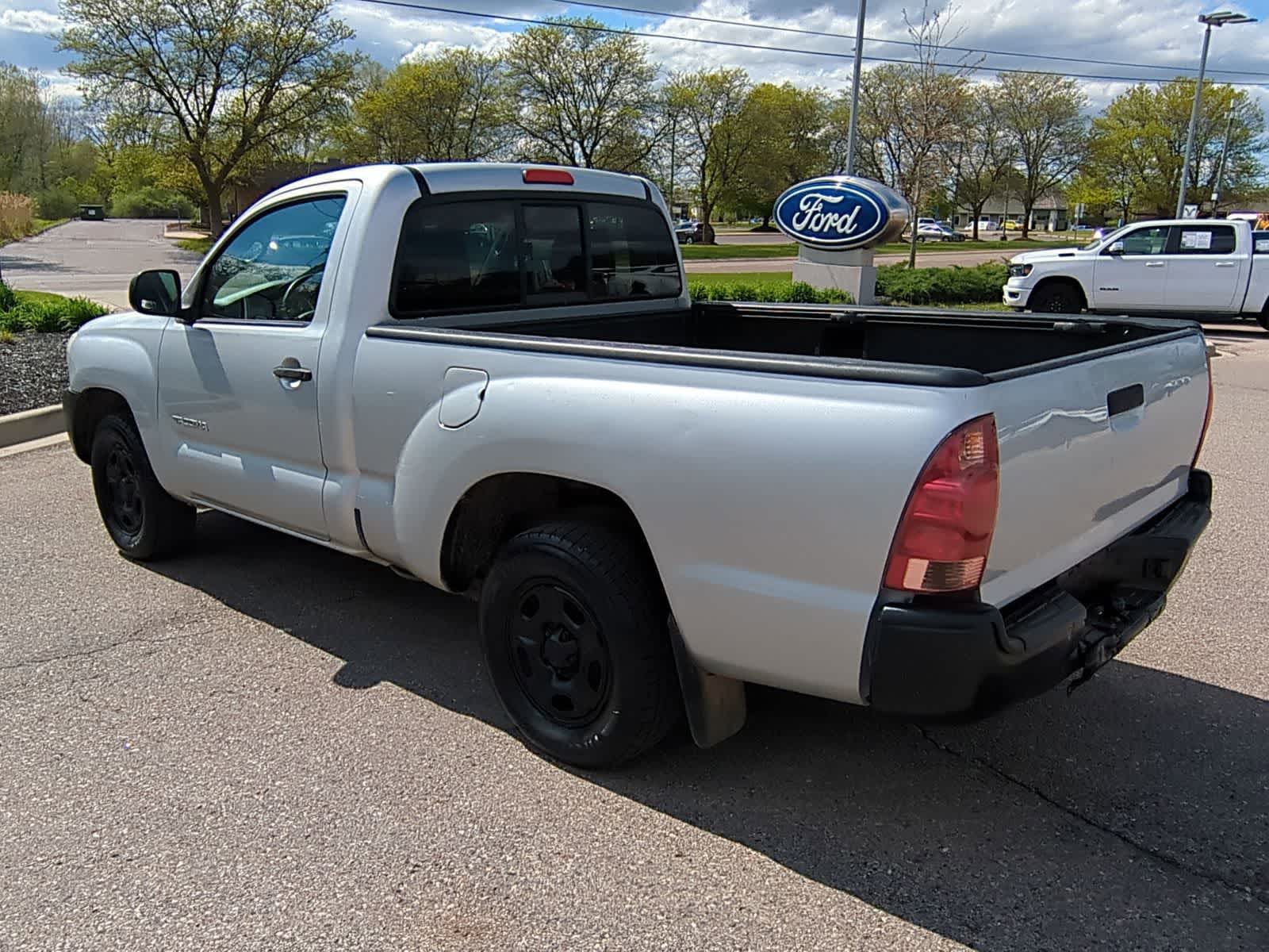 Thumbnail: 2006 Toyota Tacoma - 6