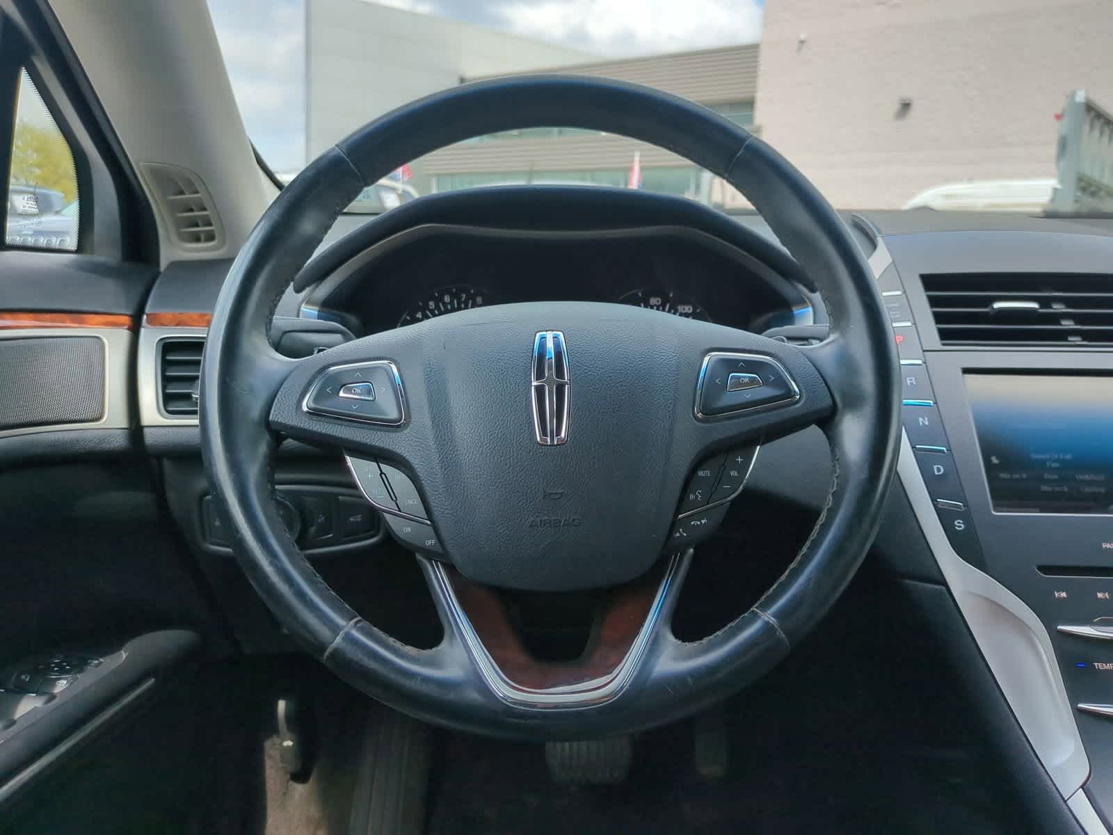 Thumbnail: 2015 Lincoln MKZ - 22