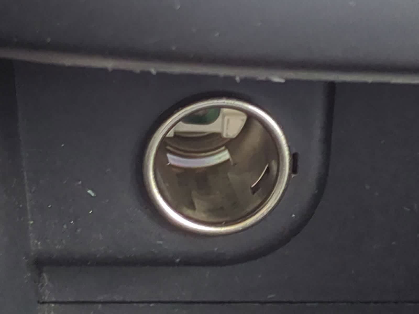 Thumbnail: 2010 Subaru Legacy - 32