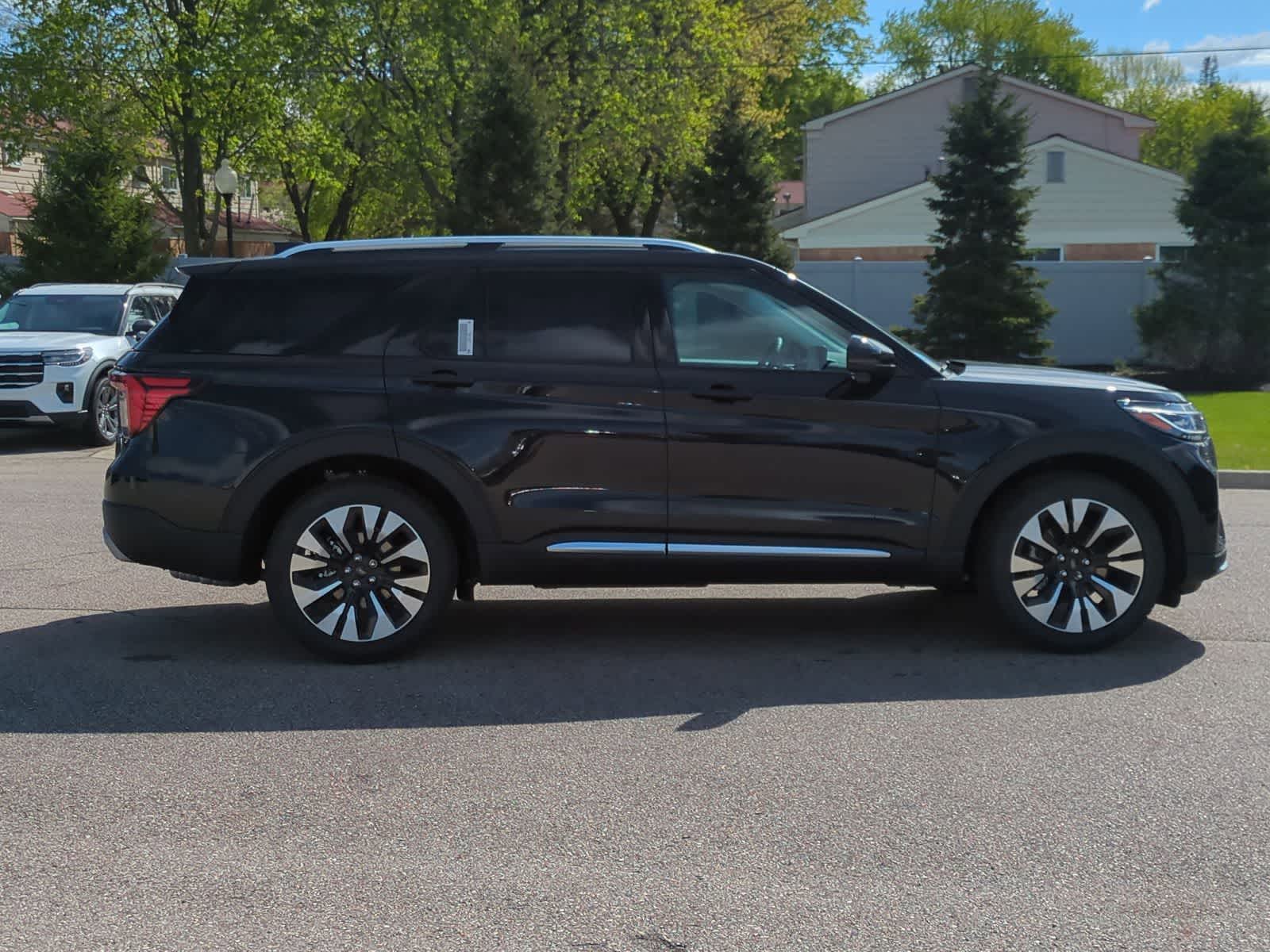 Thumbnail: 2026 Ford Explorer - 9