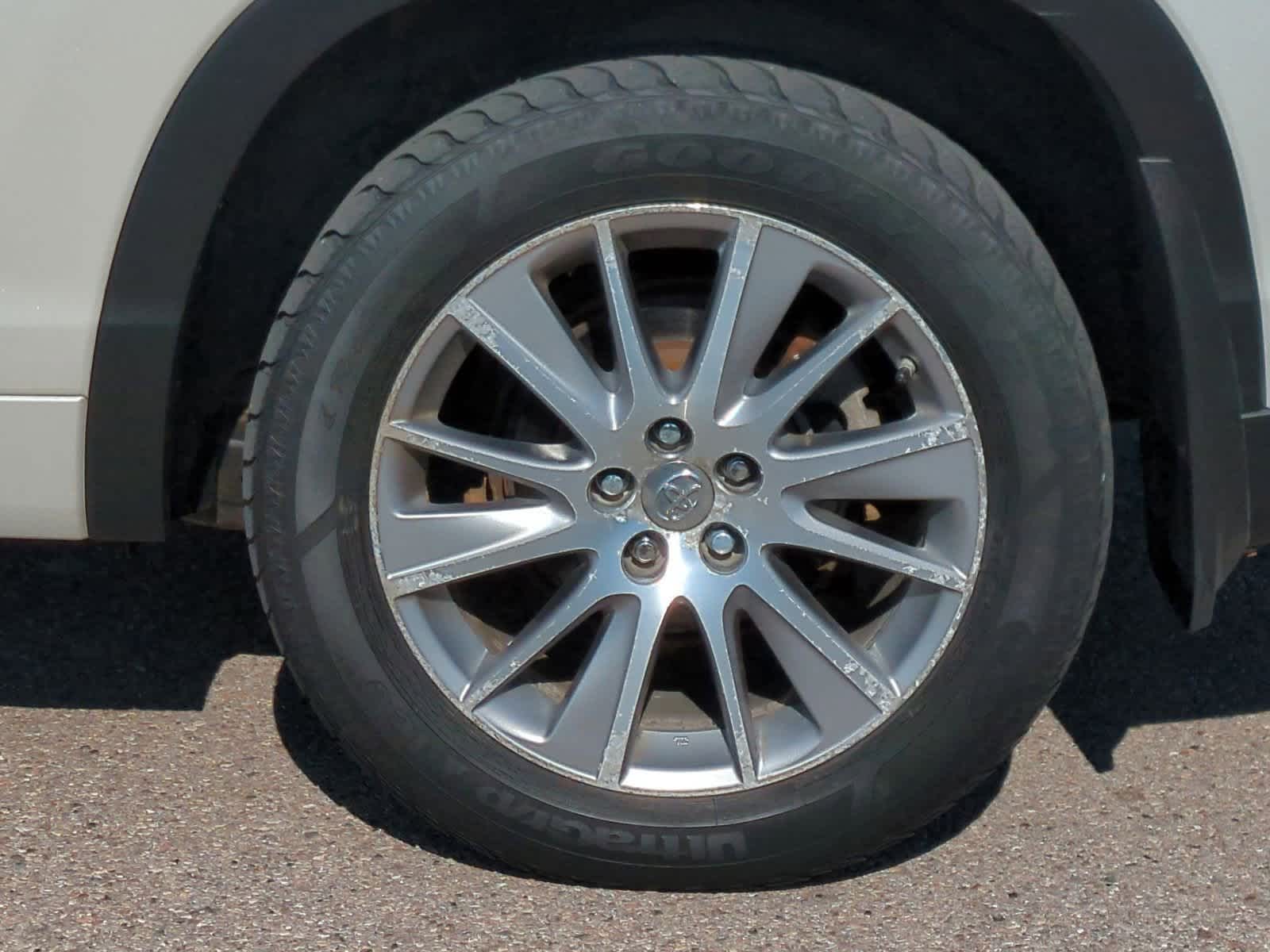 Thumbnail: 2014 Toyota Highlander - 14