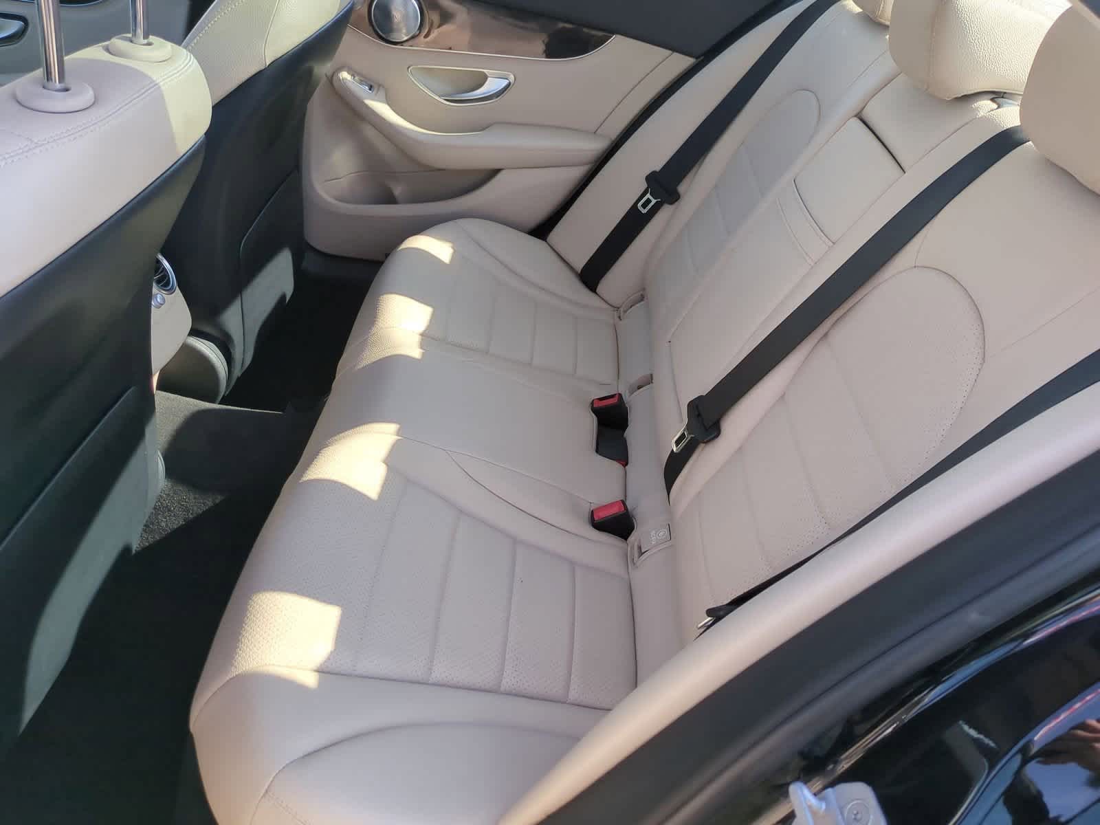 Thumbnail: 2015 Mercedes-Benz C-Class - 20