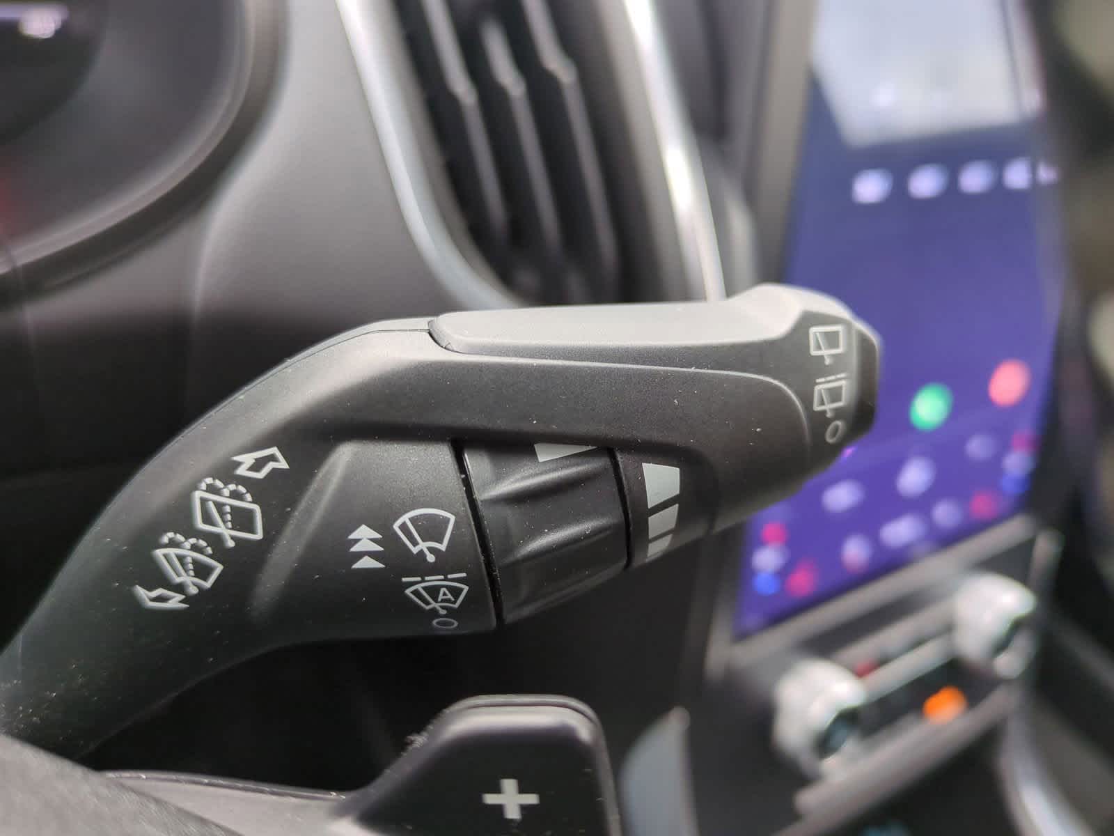 Thumbnail: 2023 Ford Edge - 25