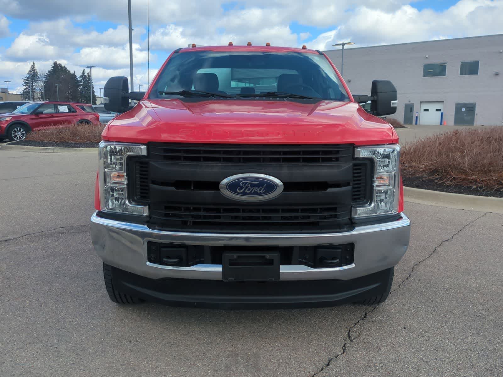 Thumbnail: 2019 Ford Econoline - 3