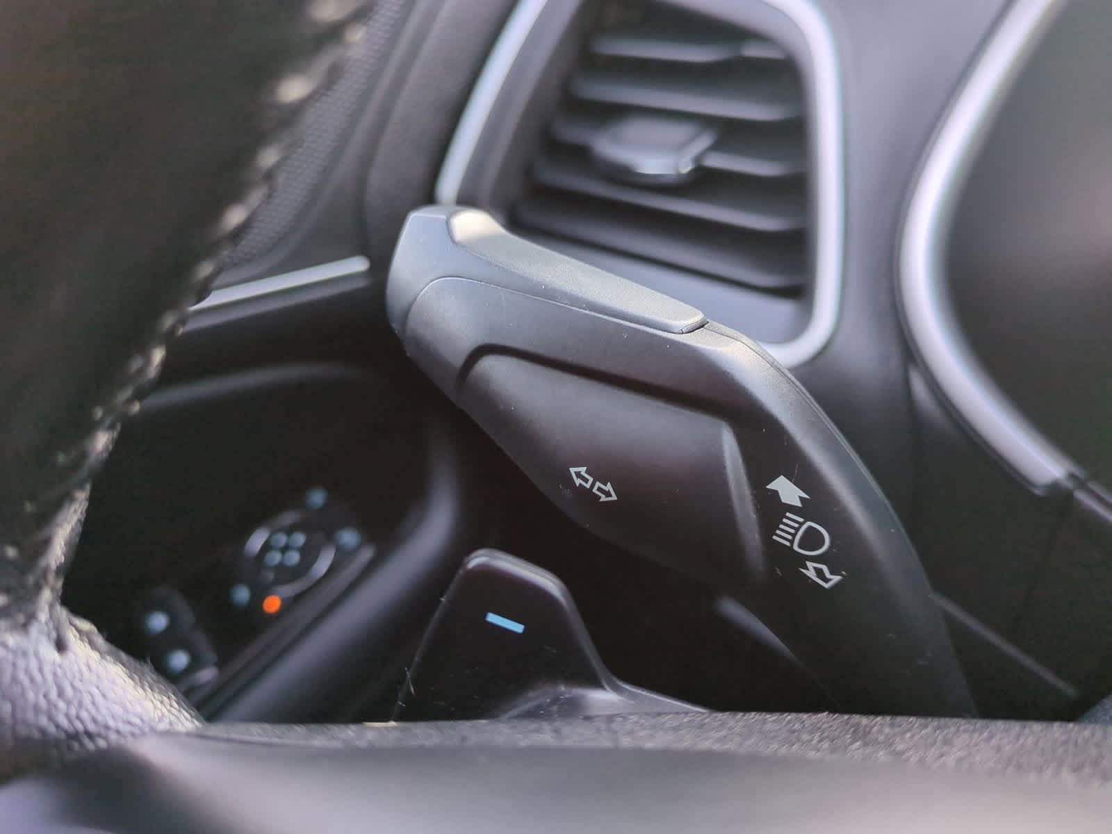 Thumbnail: 2016 Ford Edge - 26