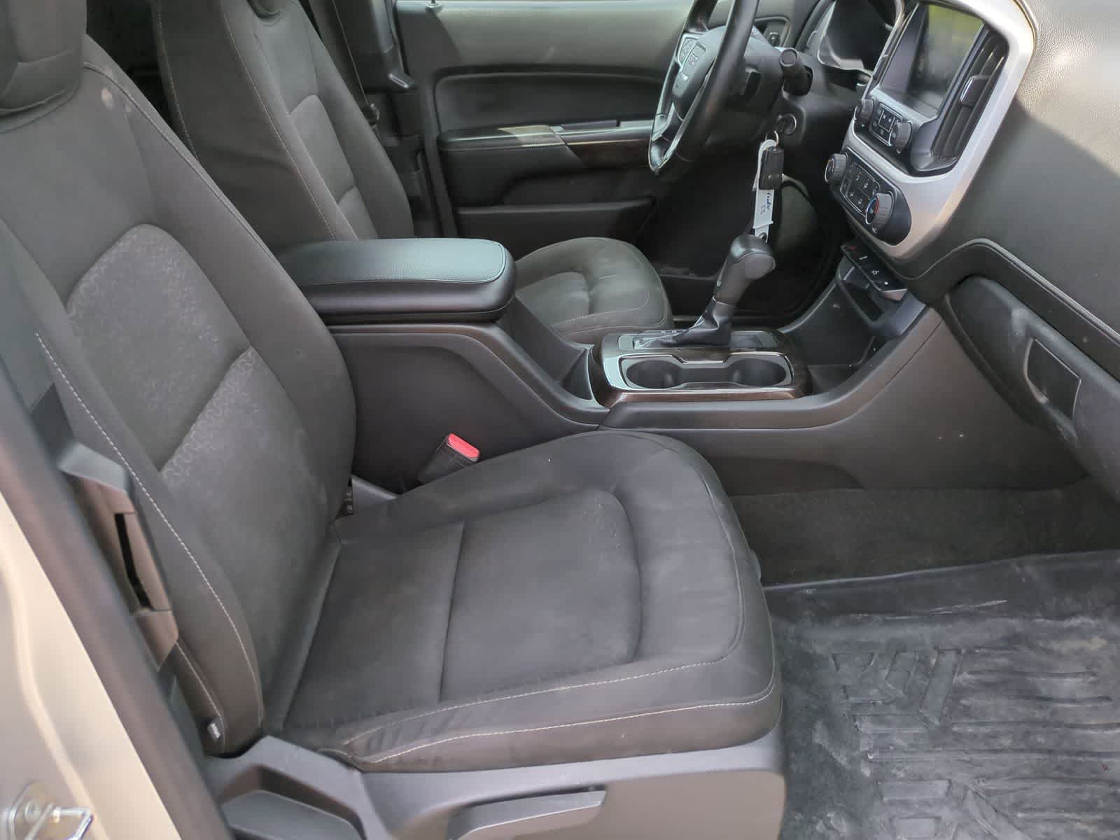 Thumbnail: 2015 GMC Canyon - 22