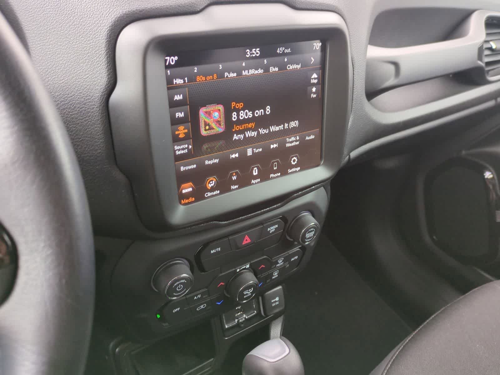 Thumbnail: 2020 Jeep Renegade - 28