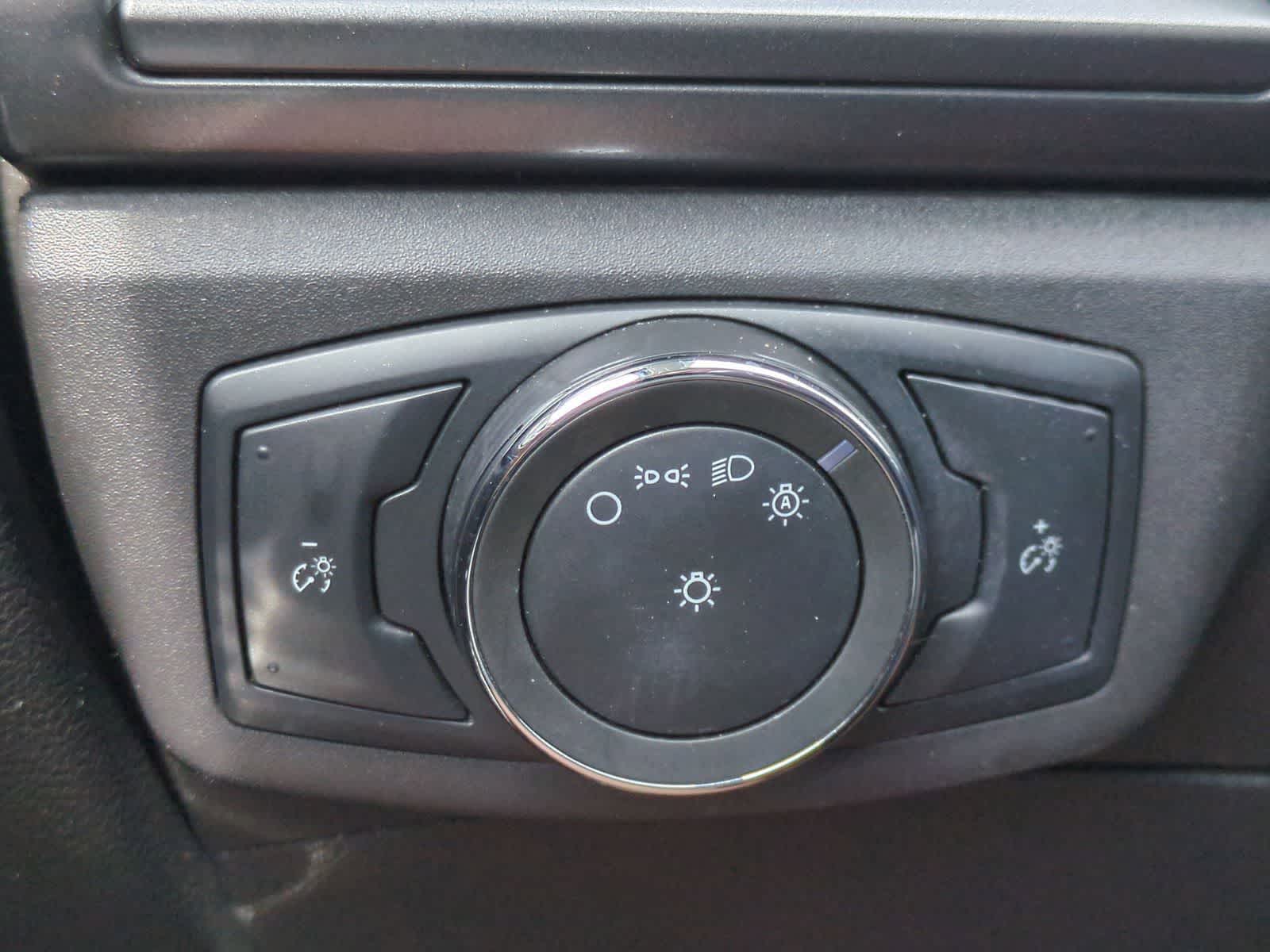 Thumbnail: 2015 Ford Fusion - 28