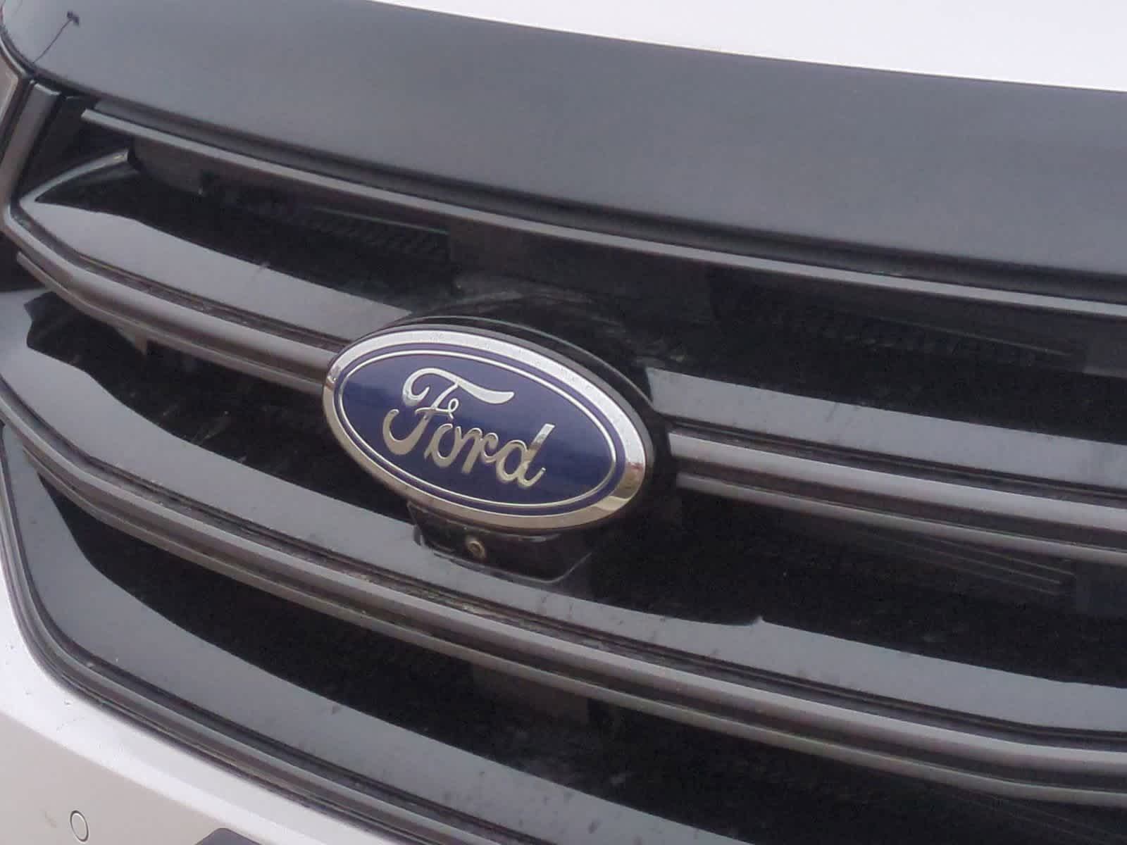 Thumbnail: 2018 Ford Edge - 12