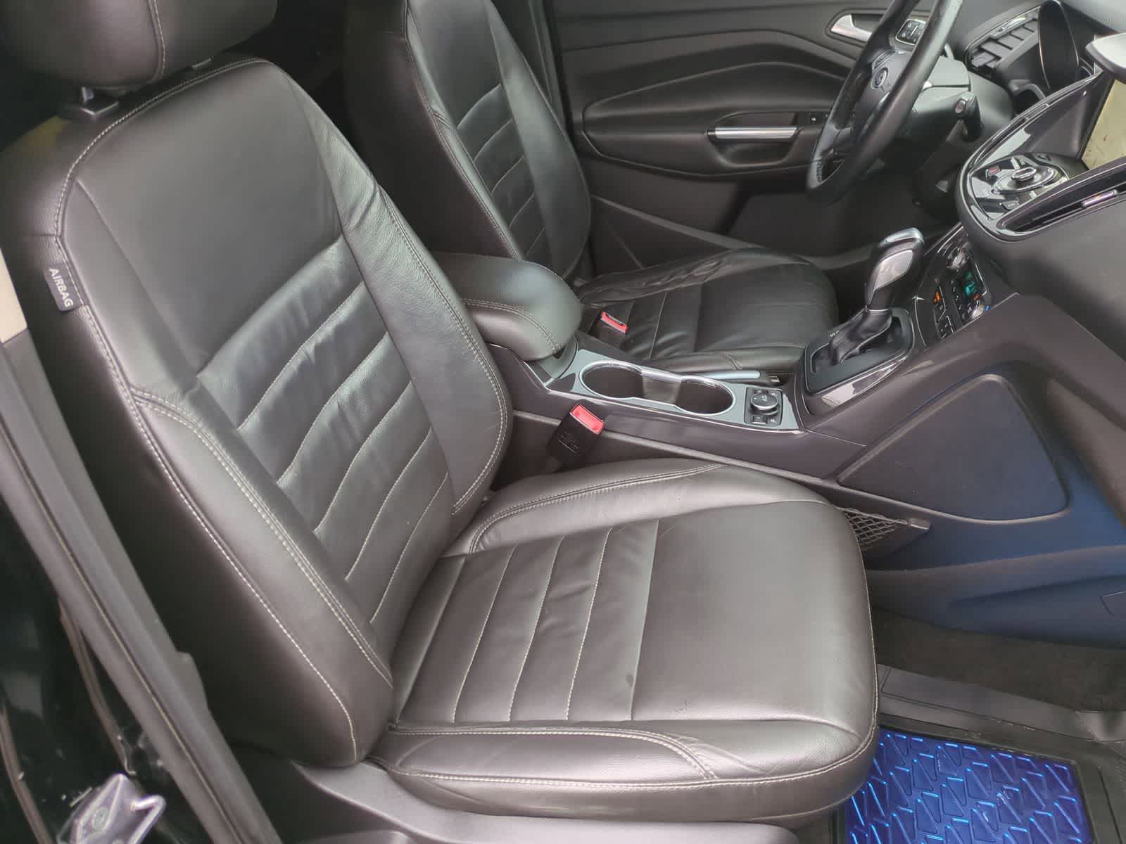 Thumbnail: 2016 Ford Escape - 21