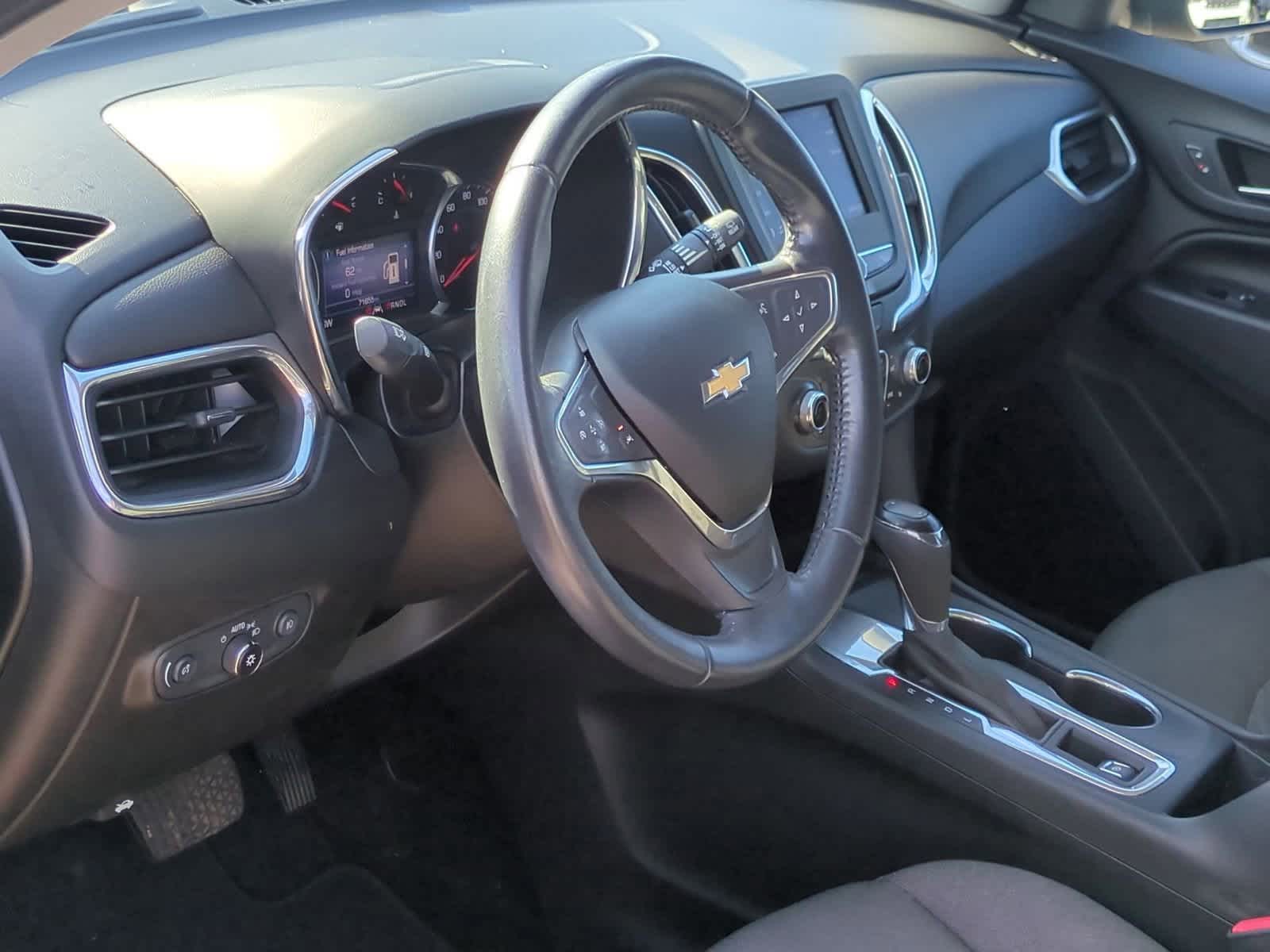 Thumbnail: 2020 Chevrolet Equinox - 10