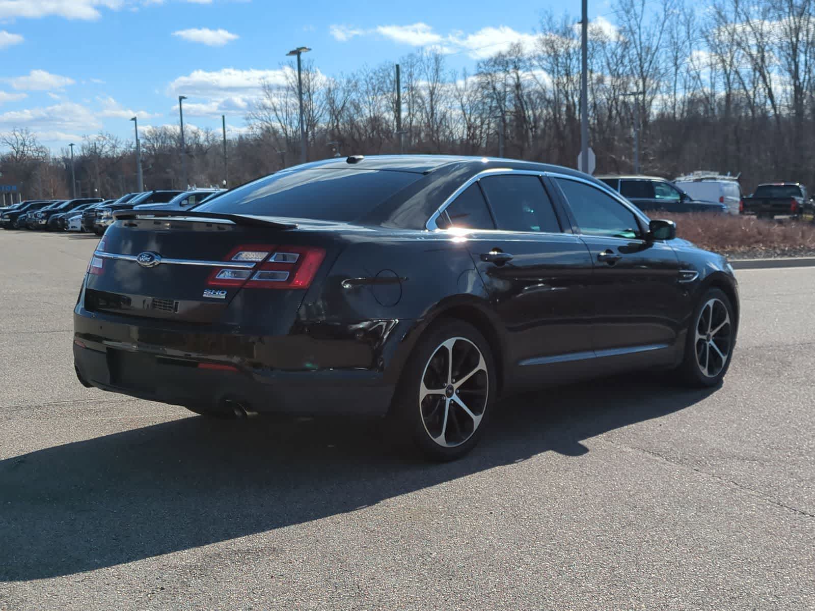 Thumbnail: 2015 Ford Taurus - 8