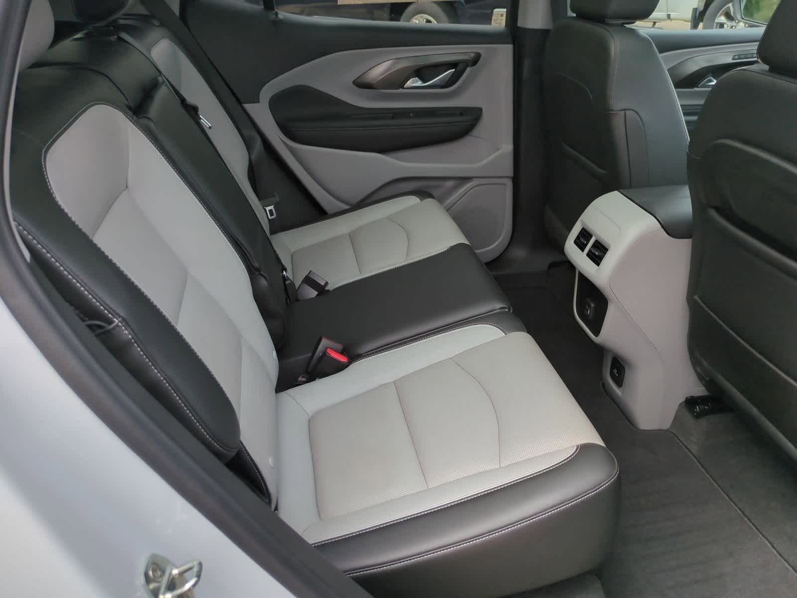 Thumbnail: 2022 GMC Terrain - 21