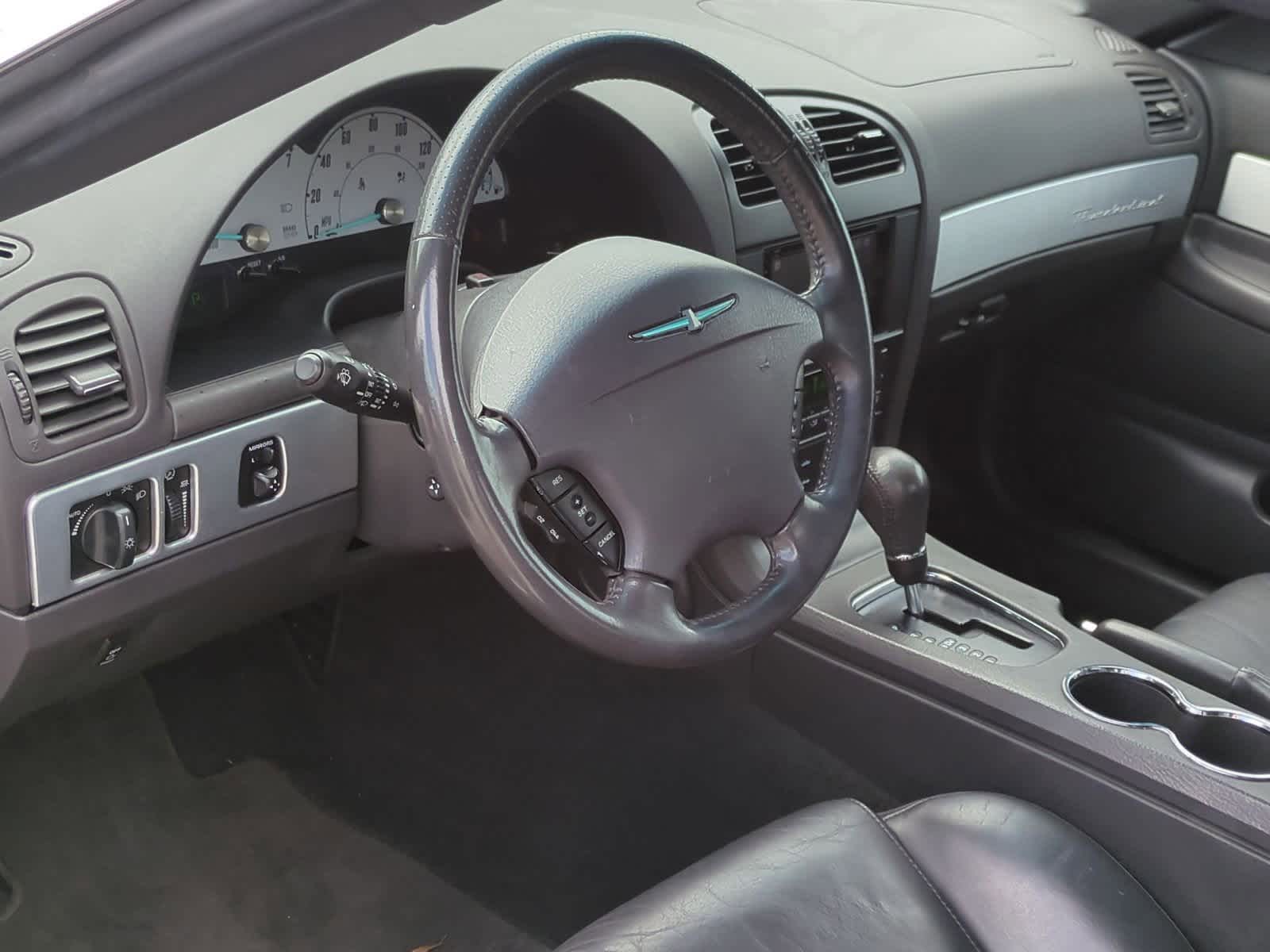 Thumbnail: 2002 Ford Thunderbird - 10