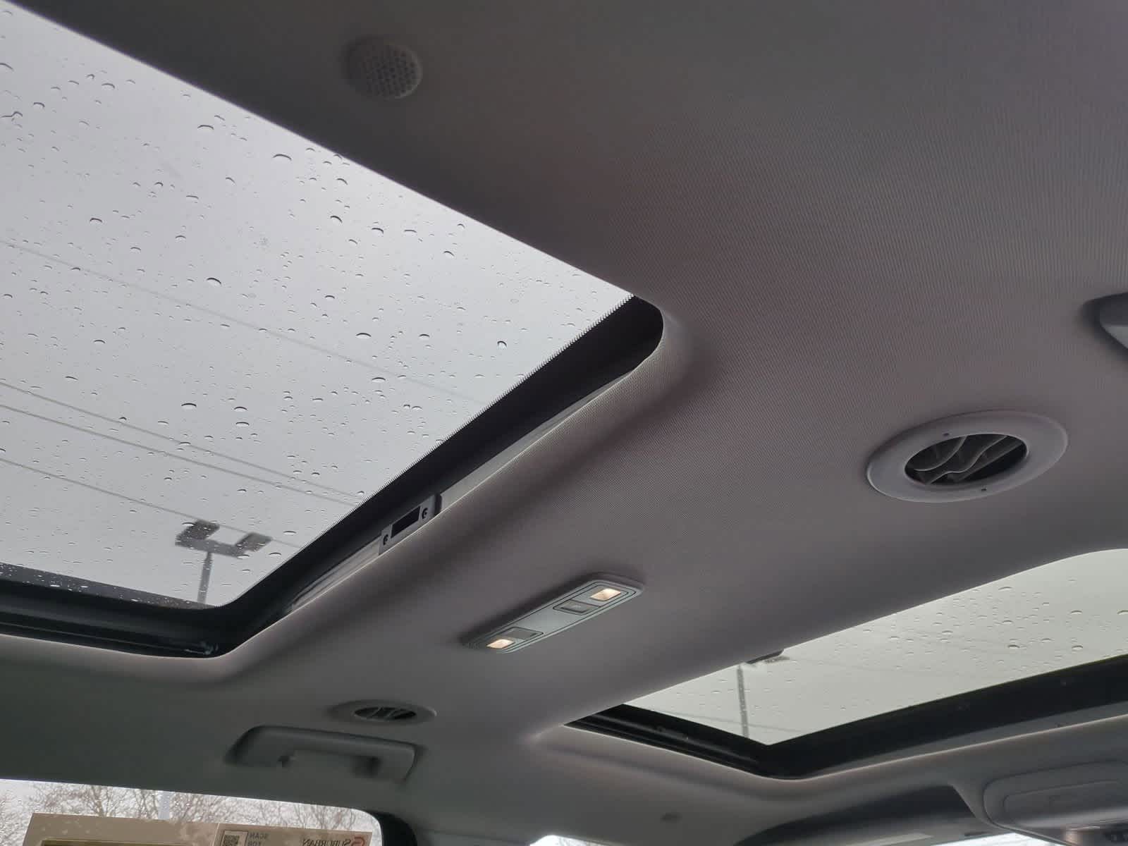 Thumbnail: 2023 GMC Acadia - 24