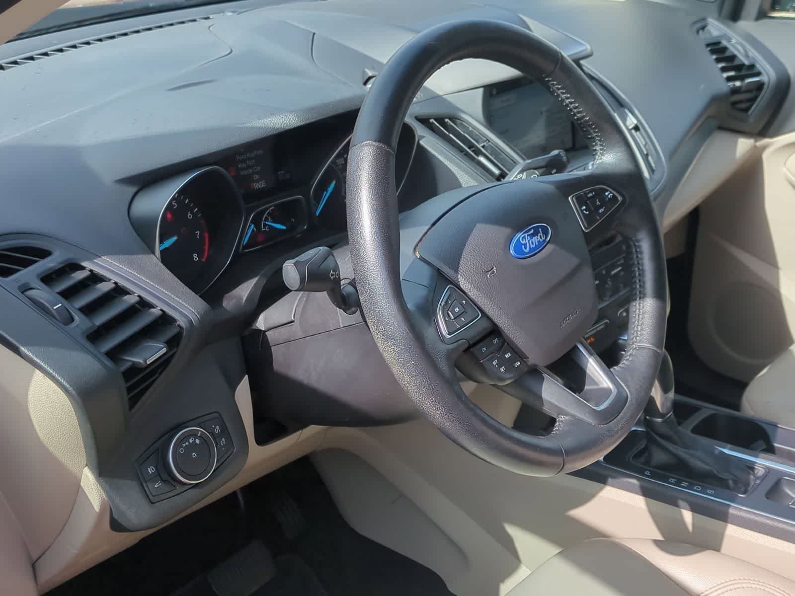 Thumbnail: 2019 Ford Escape - 10