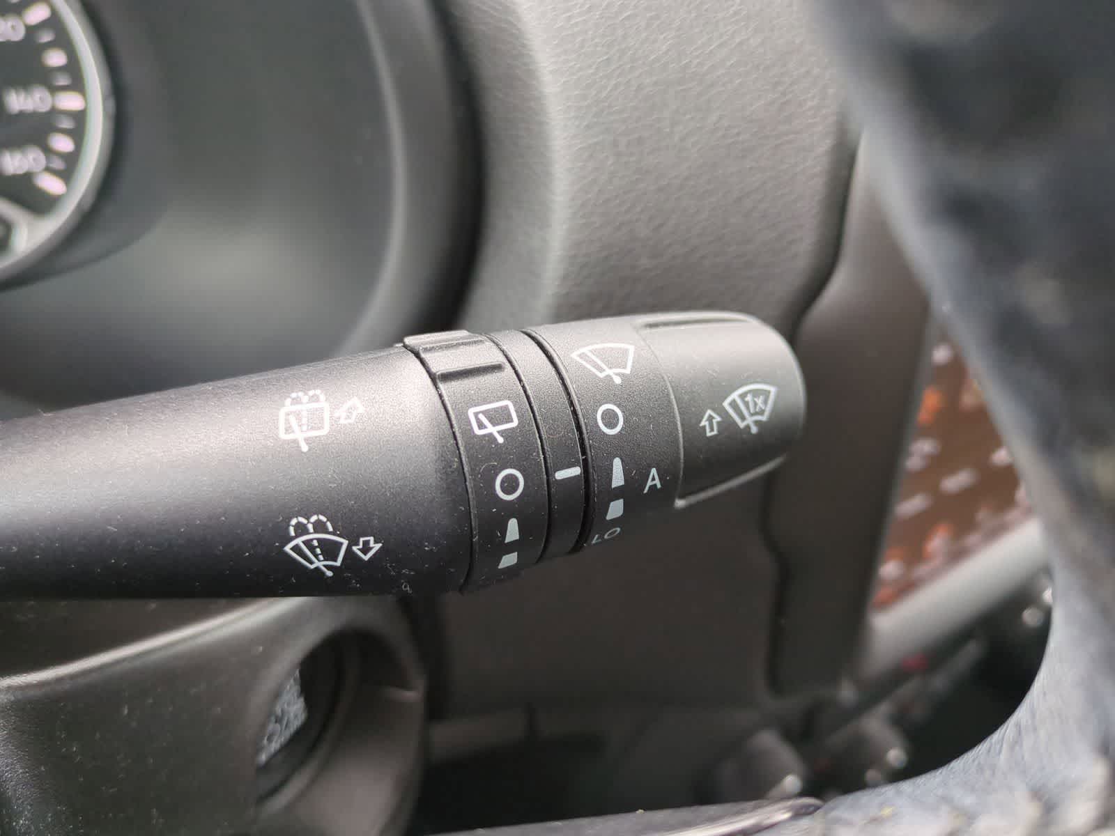 Thumbnail: 2020 Jeep Renegade - 26