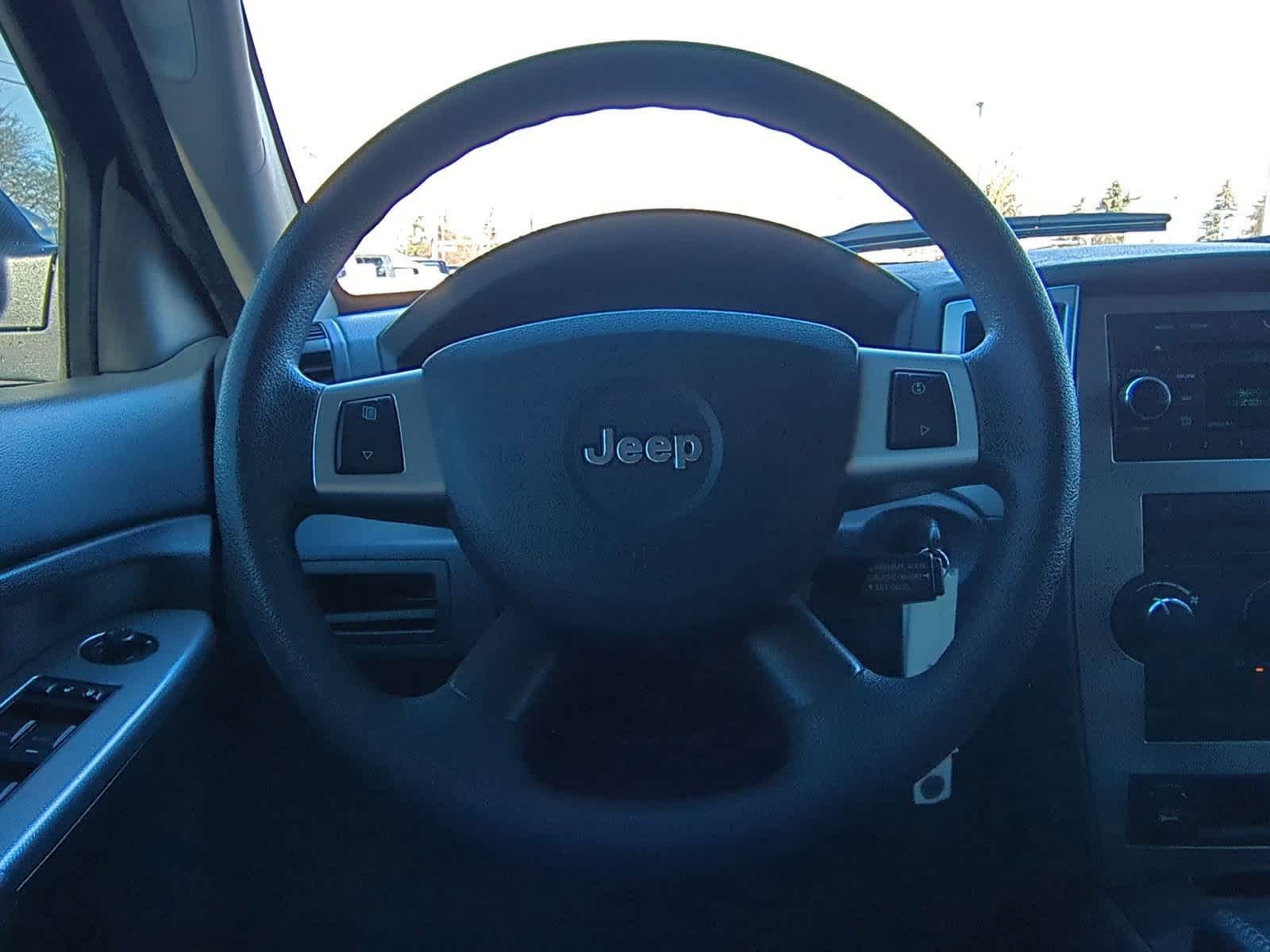 Thumbnail: 2009 Jeep Grand Cherokee - 22