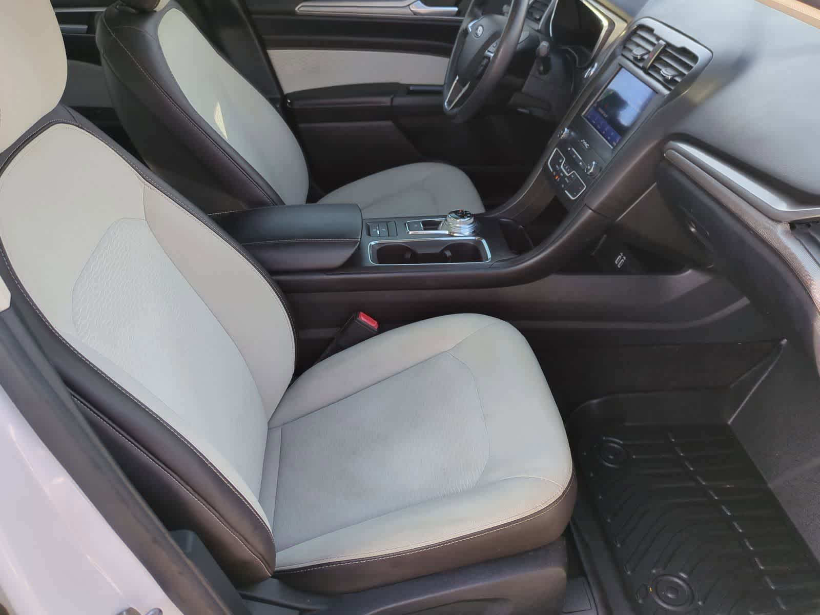 Thumbnail: 2020 Ford Fusion - 23