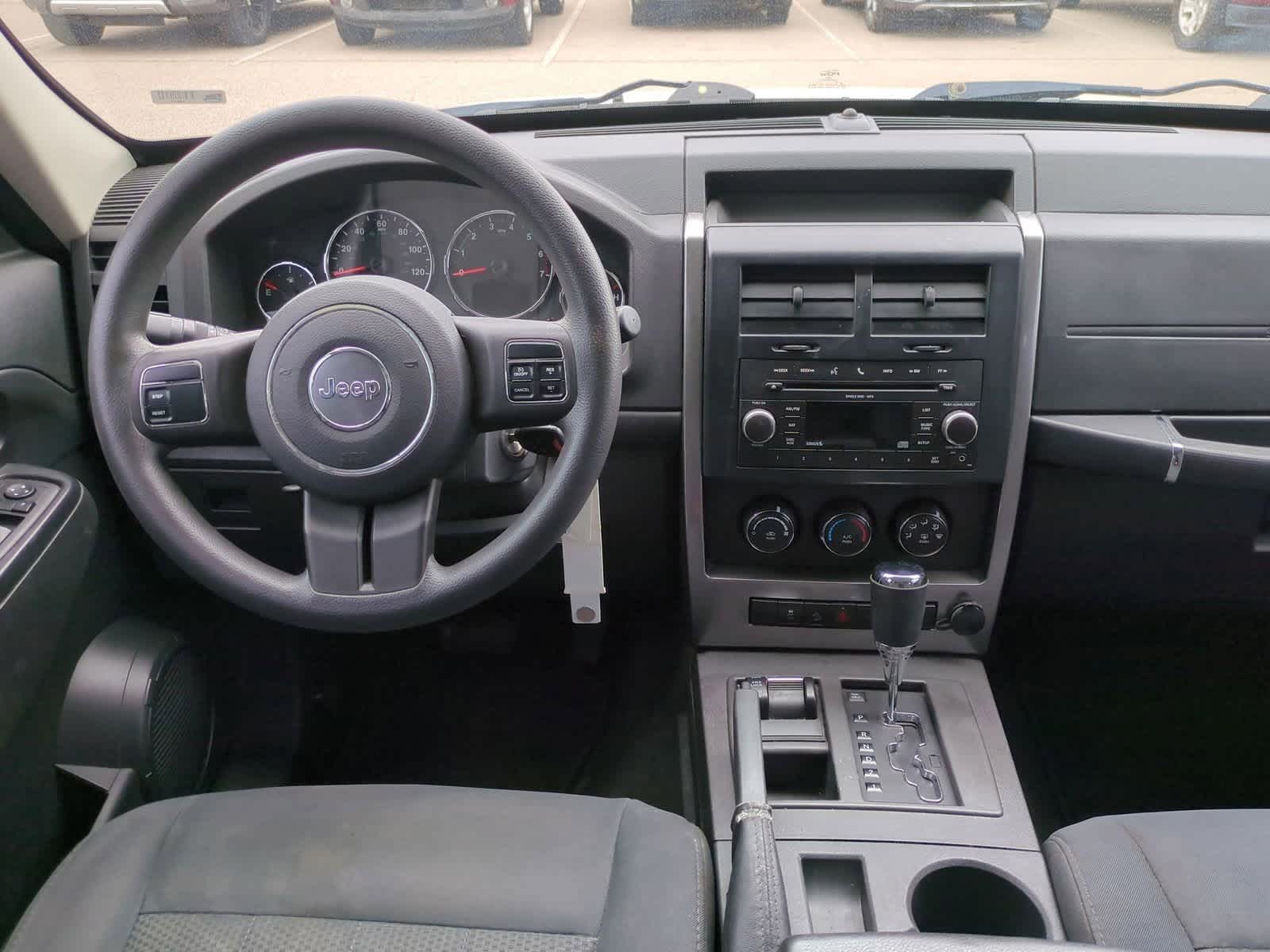 Thumbnail: 2011 Jeep Liberty - 15