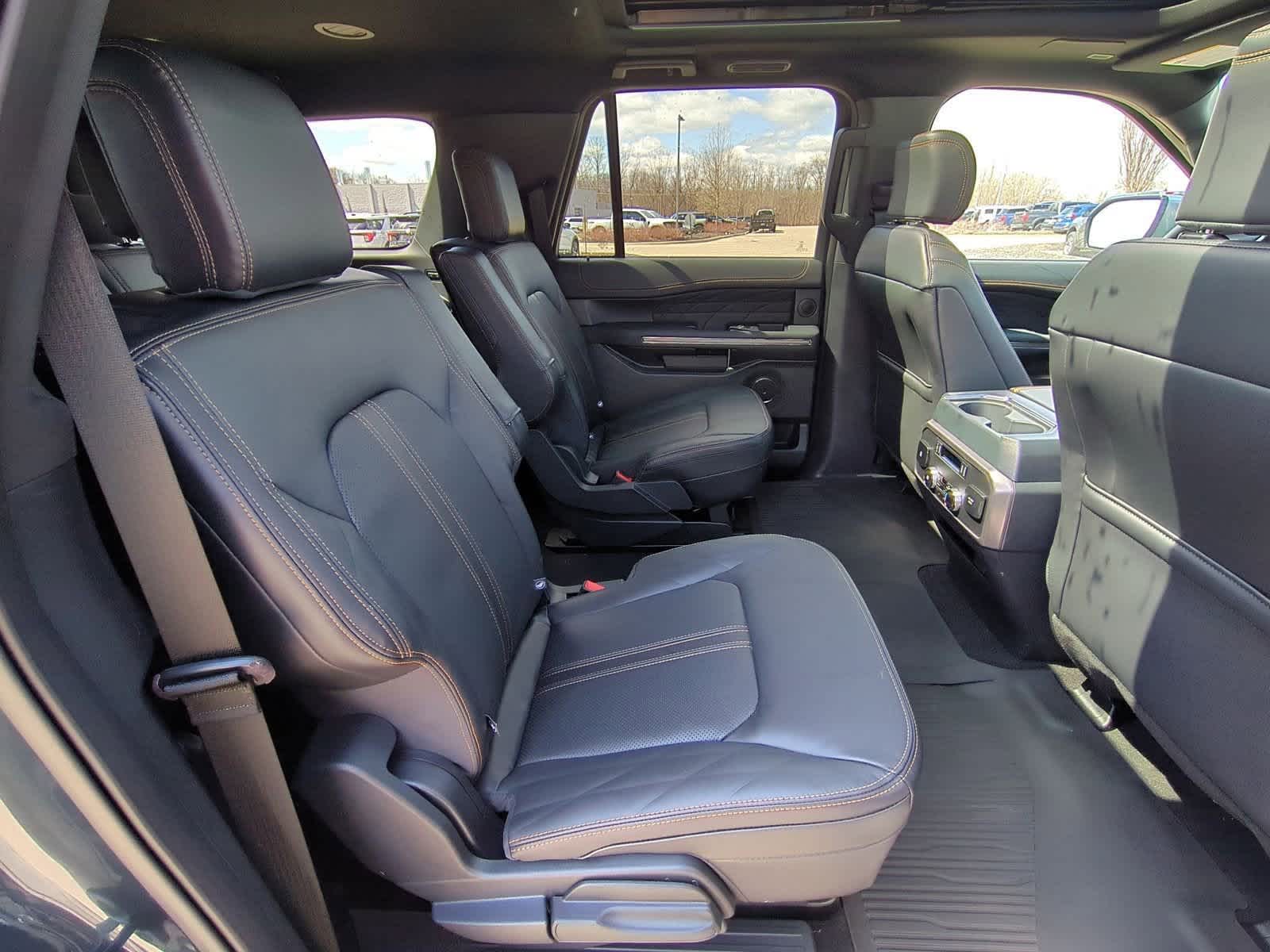 Thumbnail: 2024 Ford Expedition MAX - 21