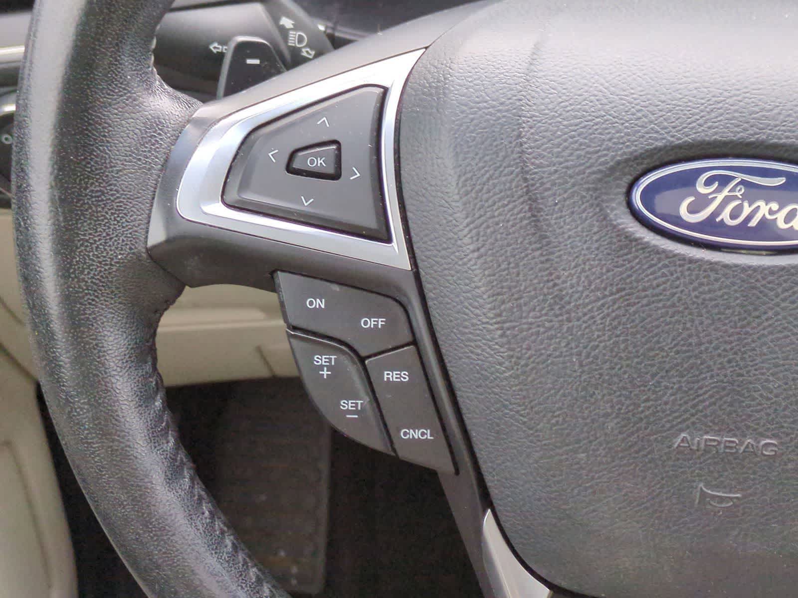 Thumbnail: 2018 Ford Edge - 25