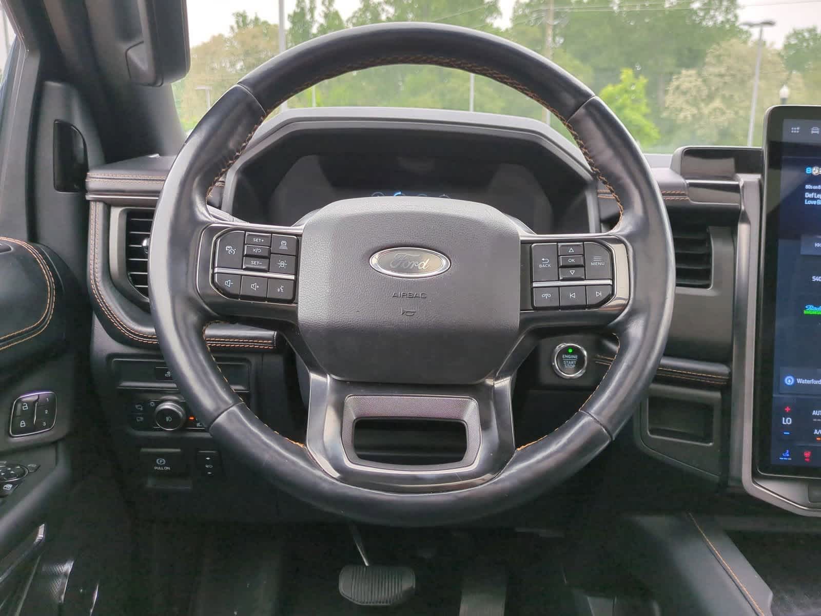 2022 Ford Expedition MAX Platinum 24