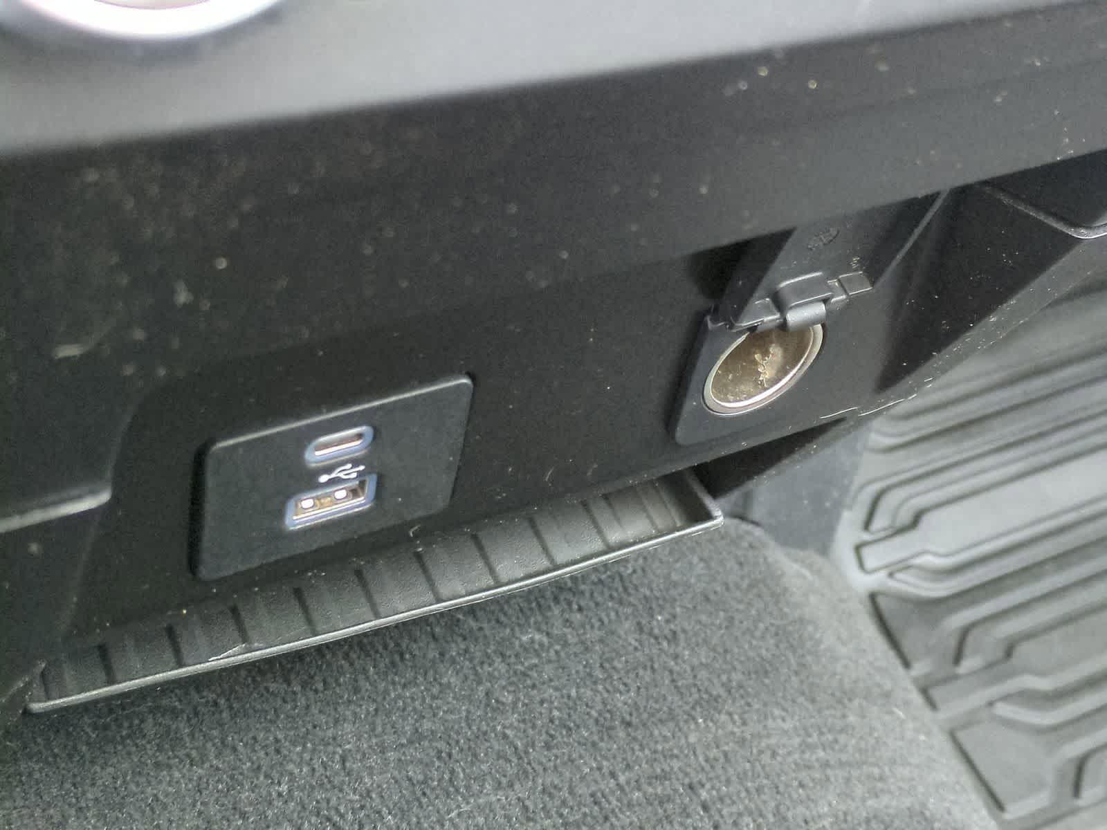 Thumbnail: 2022 Ford Econoline - 31