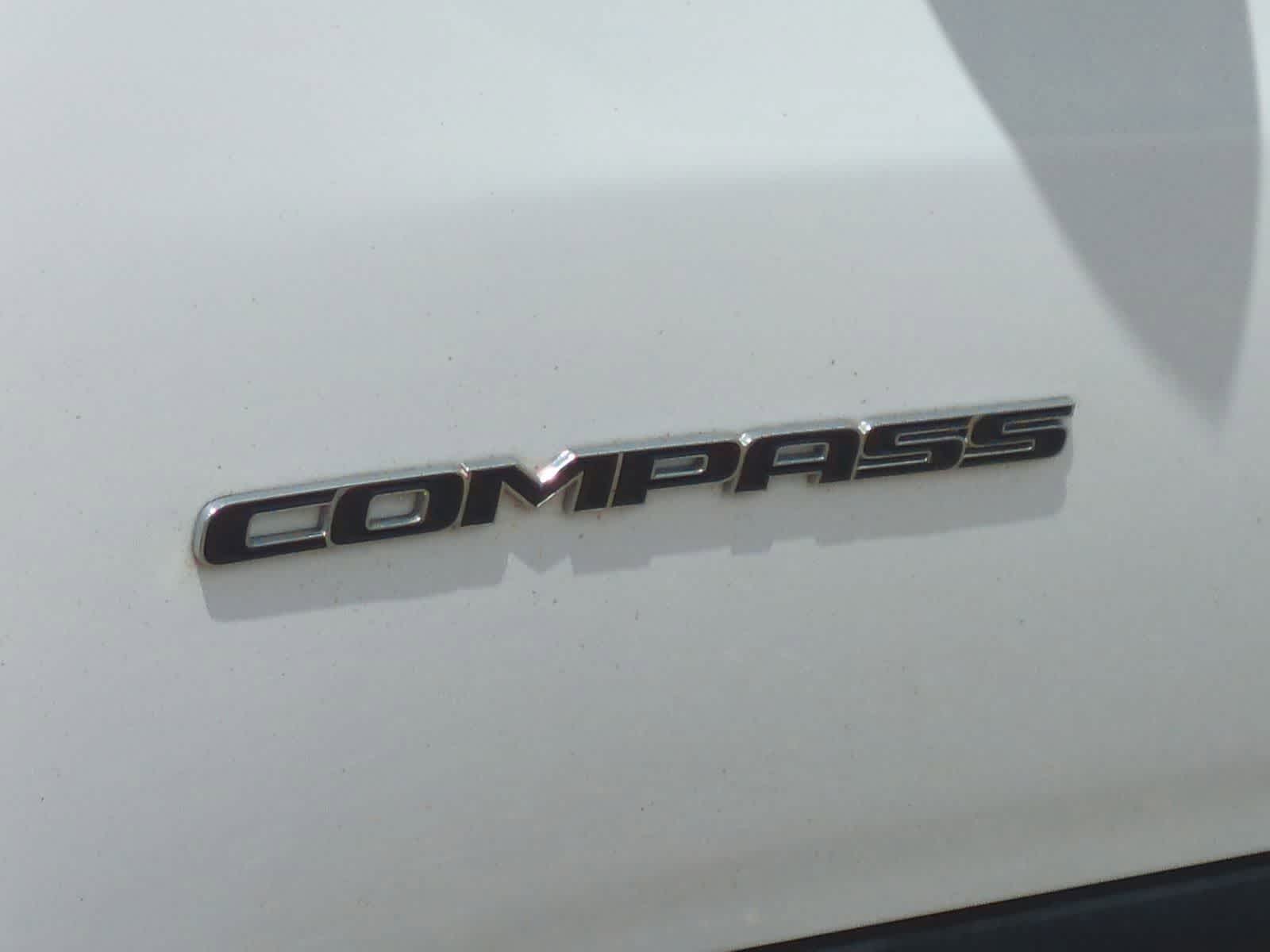 Thumbnail: 2019 Jeep Compass - 13