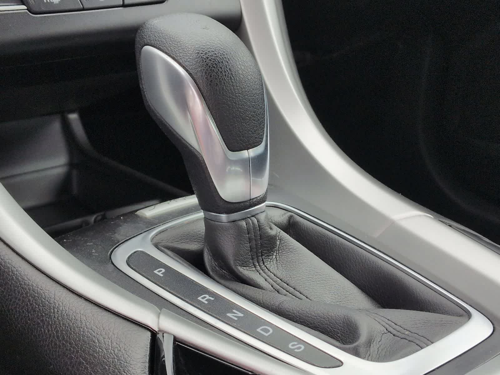 Thumbnail: 2016 Ford Fusion - 31
