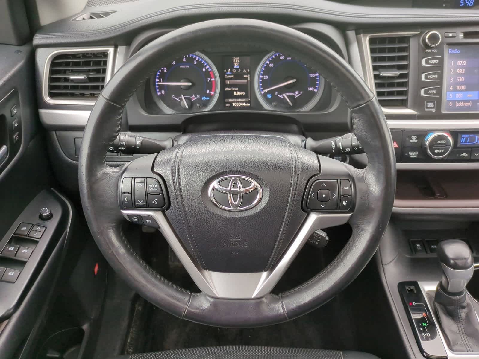 Thumbnail: 2015 Toyota Highlander - 24