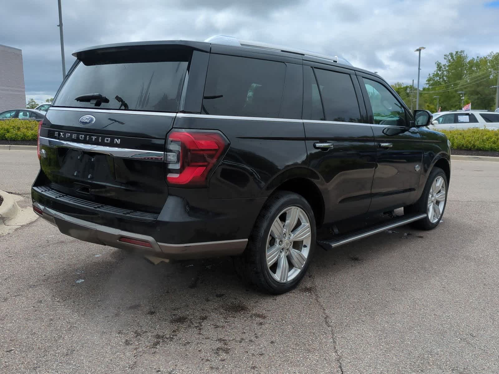 Thumbnail: 2022 Ford Expedition - 8