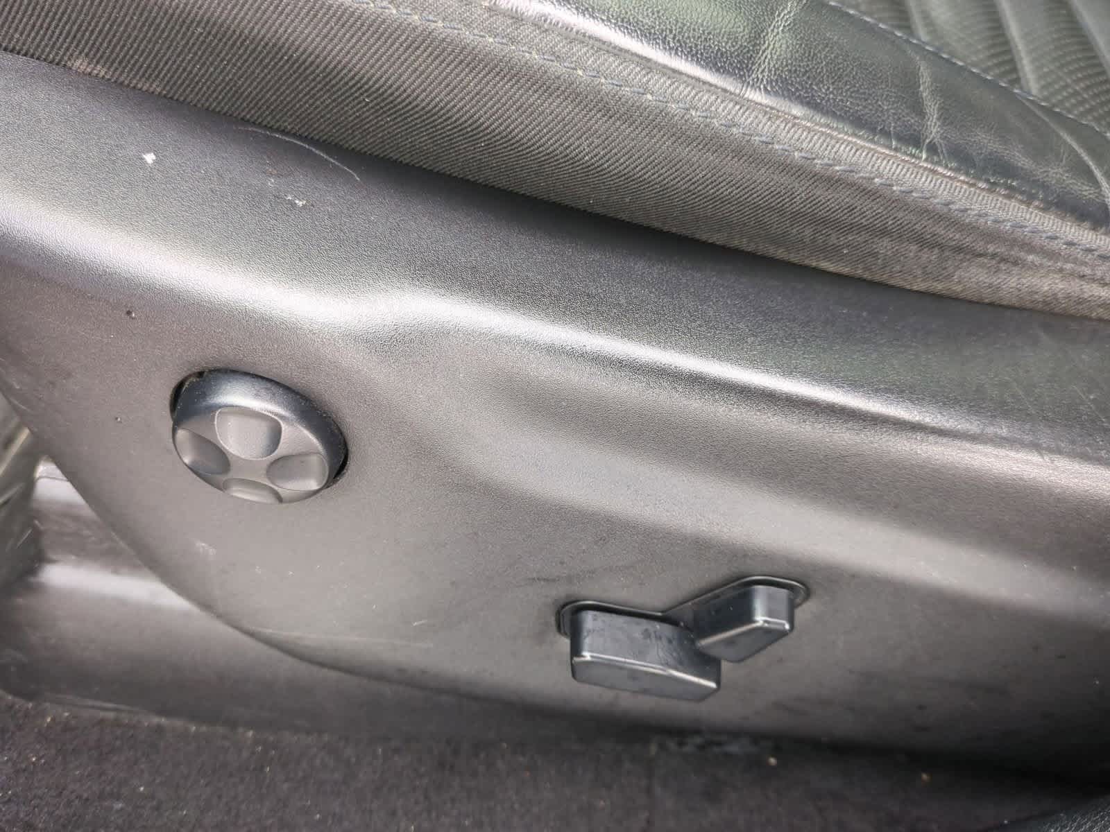 Thumbnail: 2020 Jeep Grand Cherokee - 17