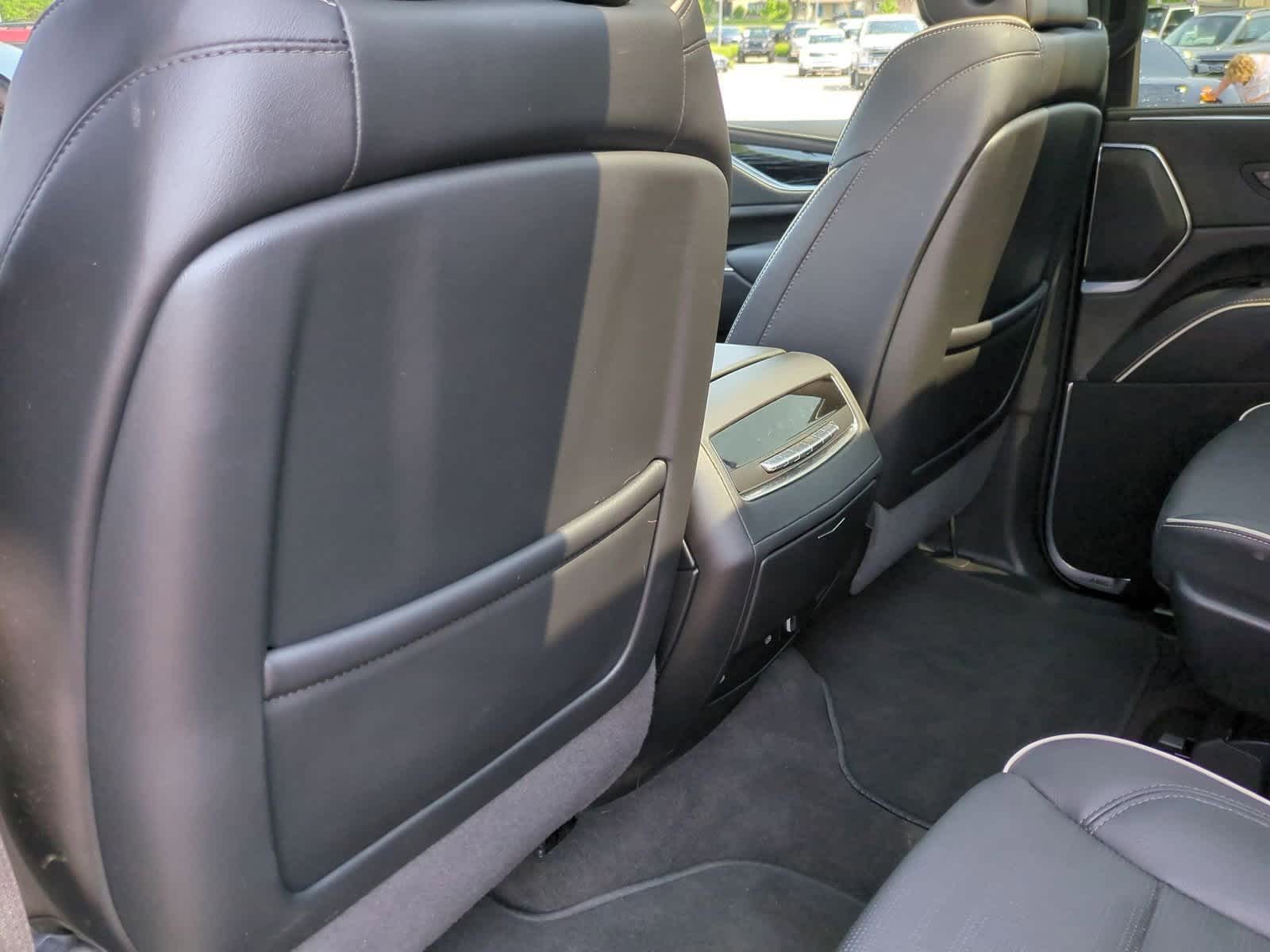 2023 Cadillac Escalade Sport 18