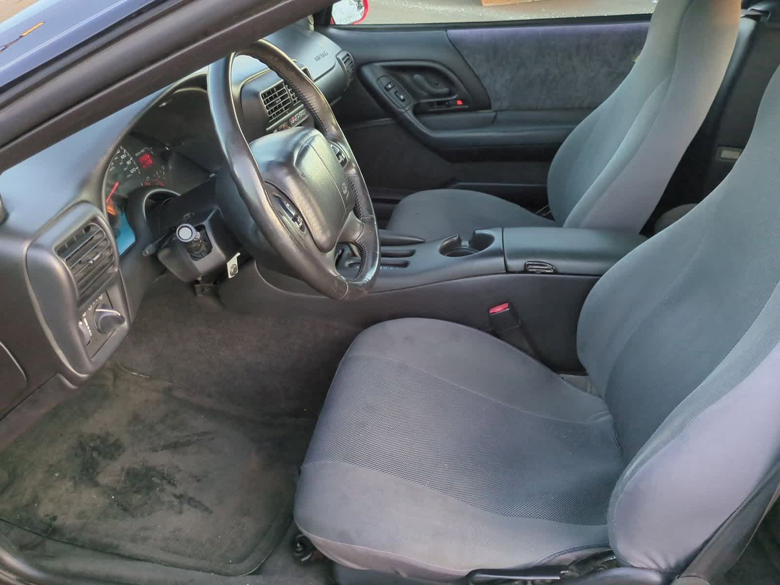 Thumbnail: 2002 Chevrolet Camaro - 17