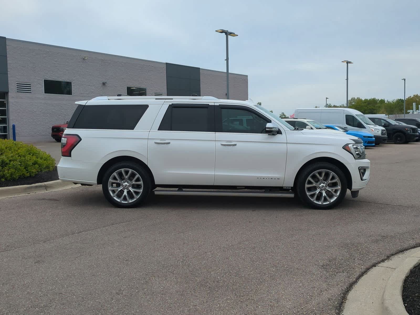 Thumbnail: 2019 Ford Expedition MAX - 9