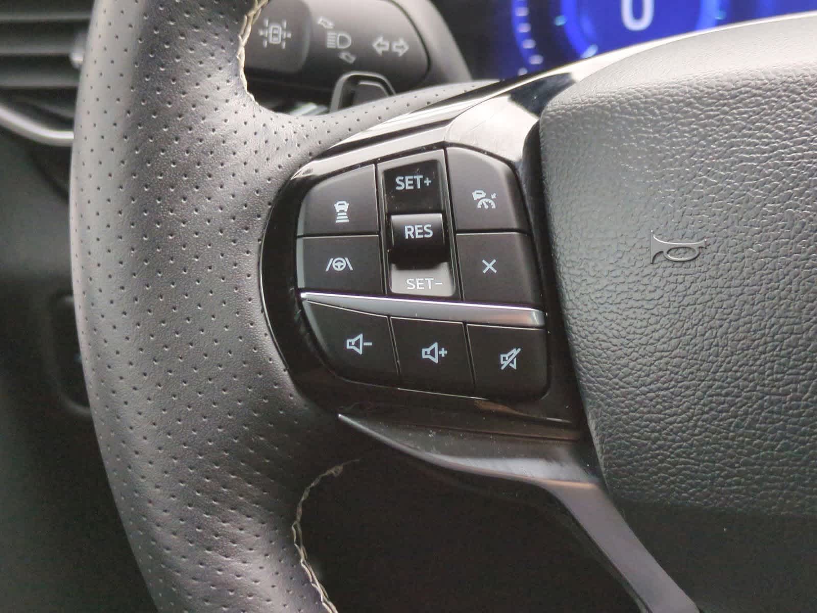 Thumbnail: 2023 Ford Explorer - 23