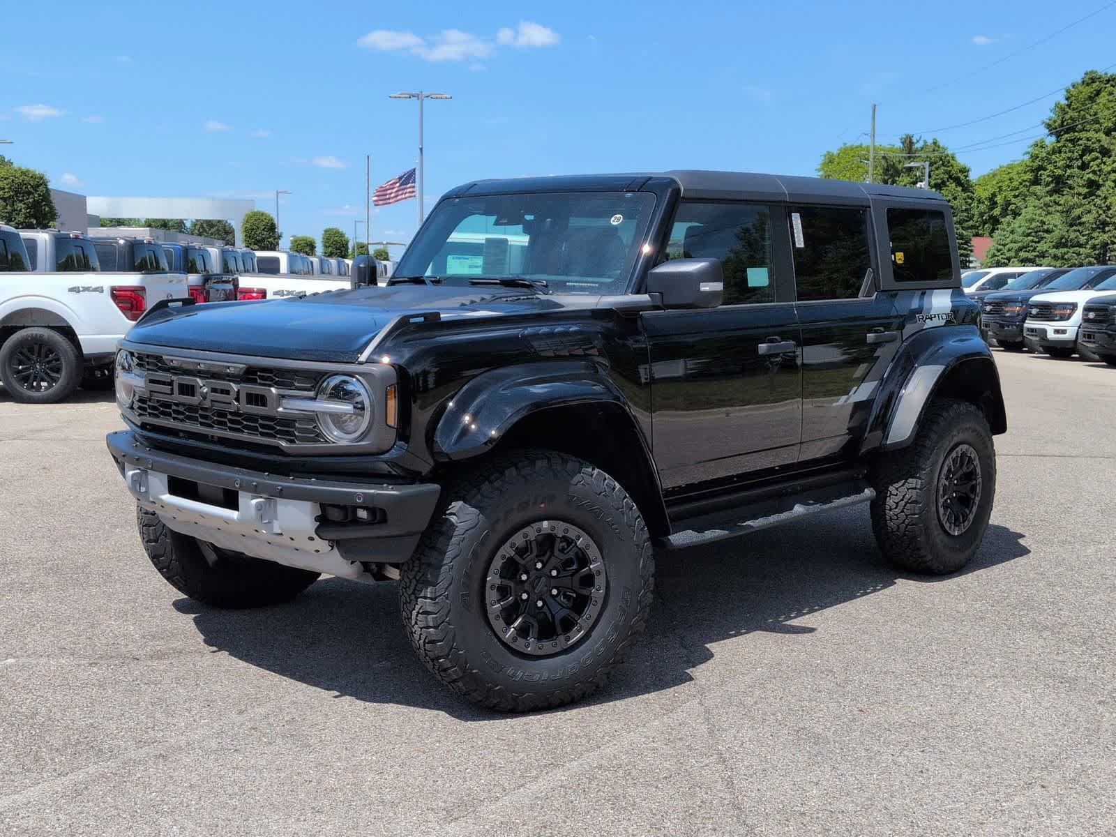 Thumbnail: 2025 Ford Bronco - 1