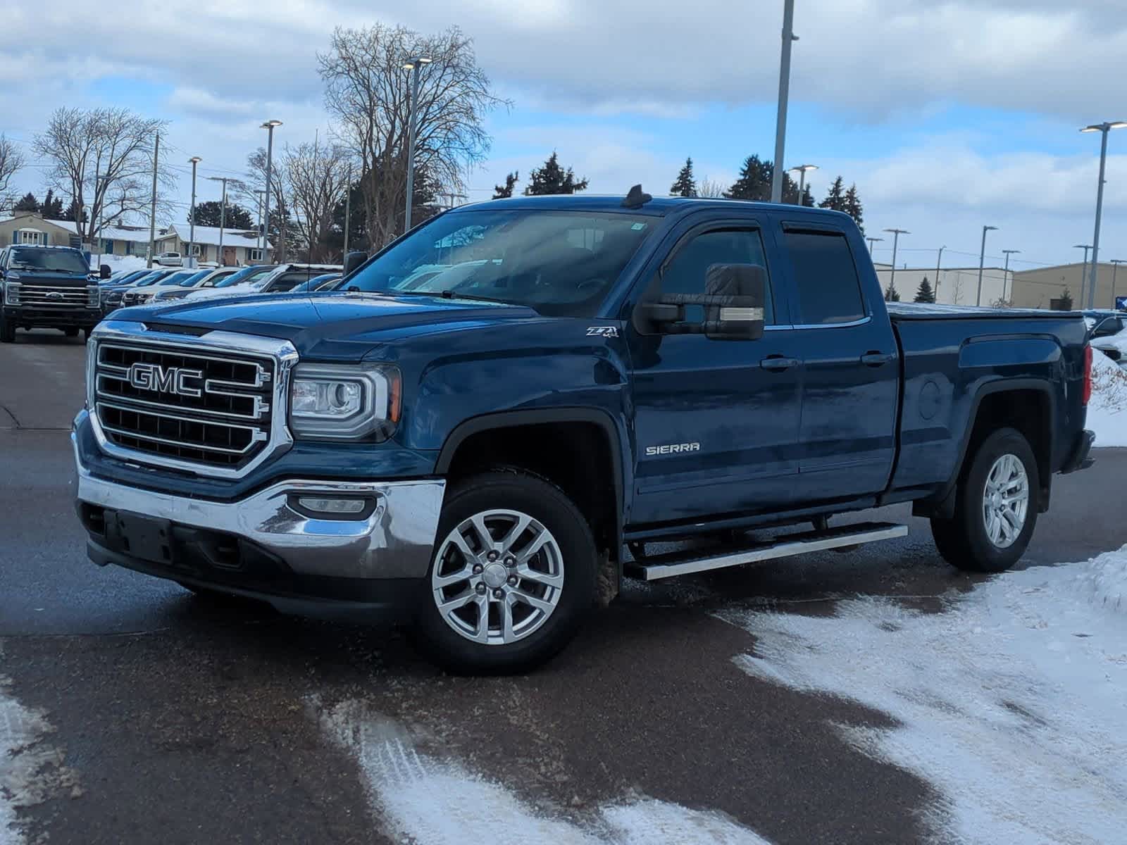 2019 GMC Sierra 1500 SLE -
                  Waterford, MI