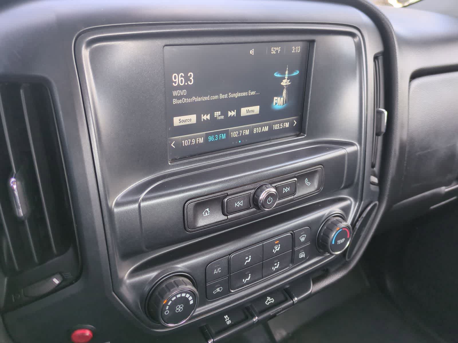 Thumbnail: 2018 Chevrolet Silverado 1500 - 26