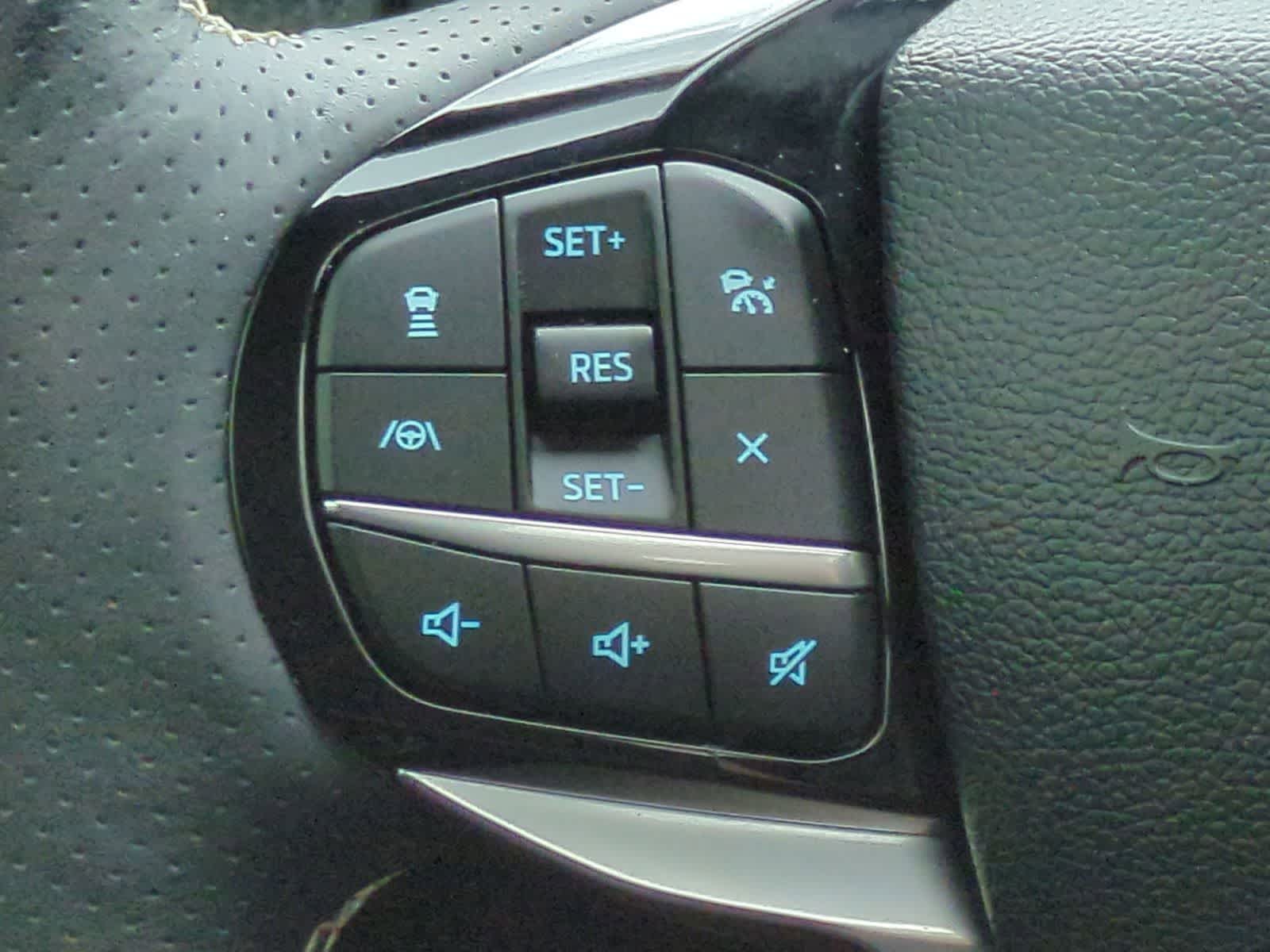 Thumbnail: 2024 Ford Explorer - 25