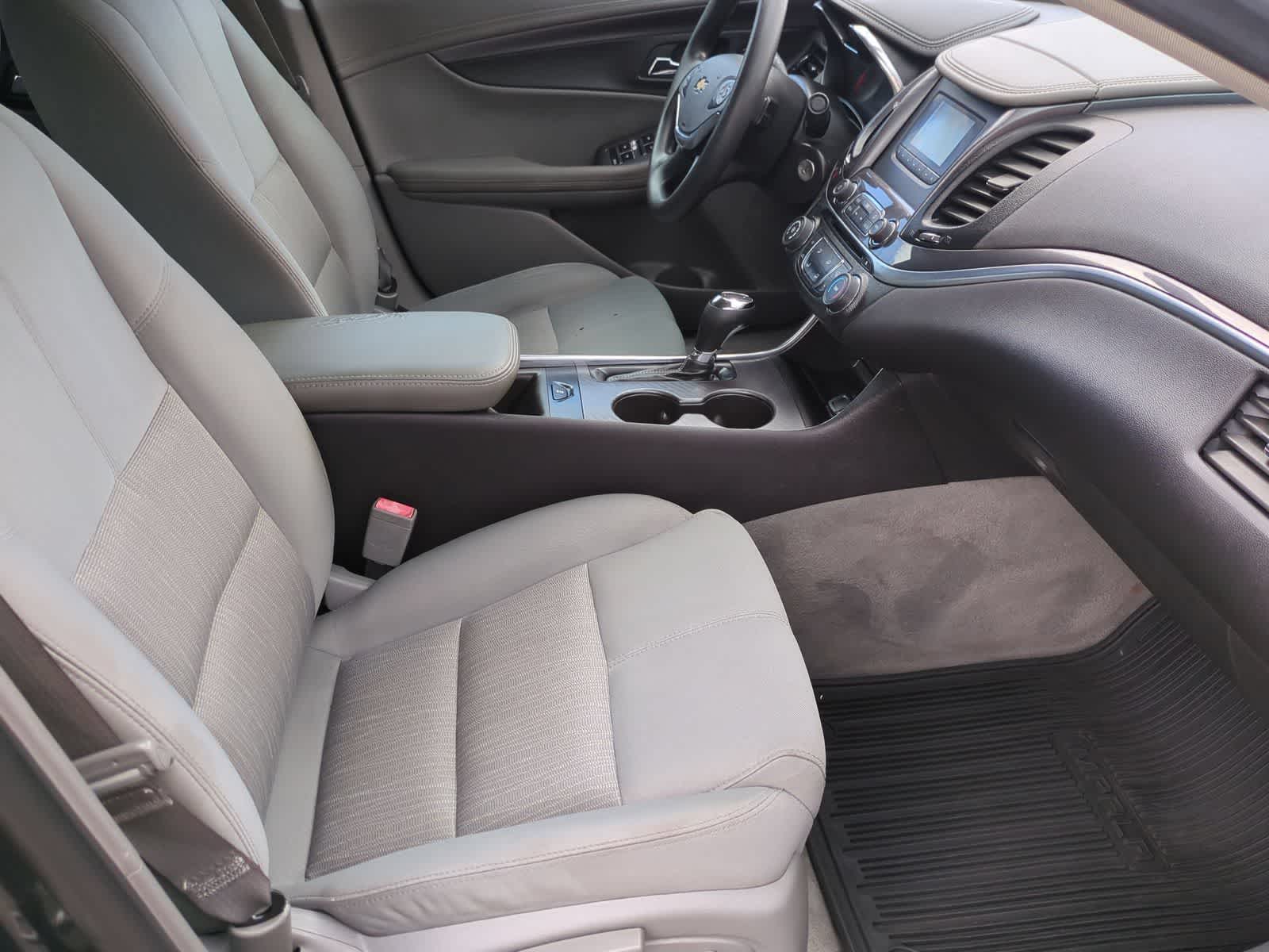 Thumbnail: 2014 Chevrolet Impala - 21