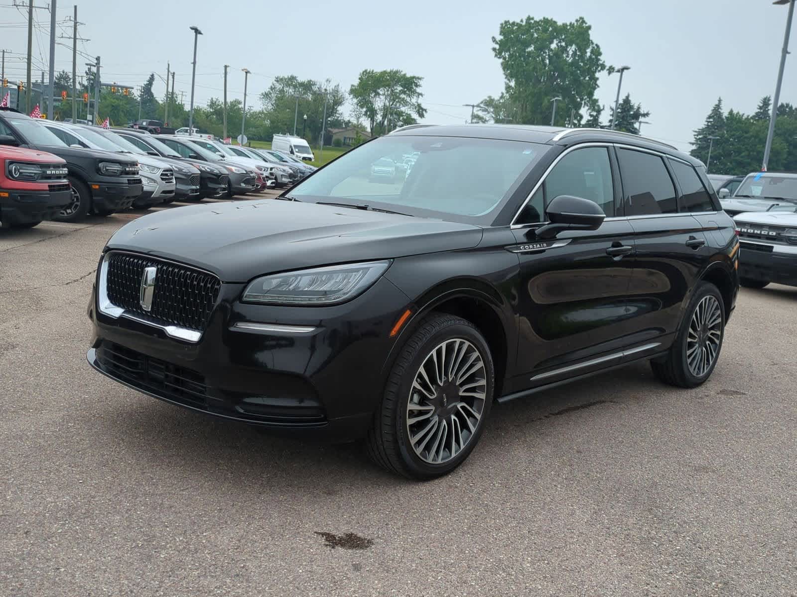 Thumbnail: 2022 Lincoln Corsair - 4