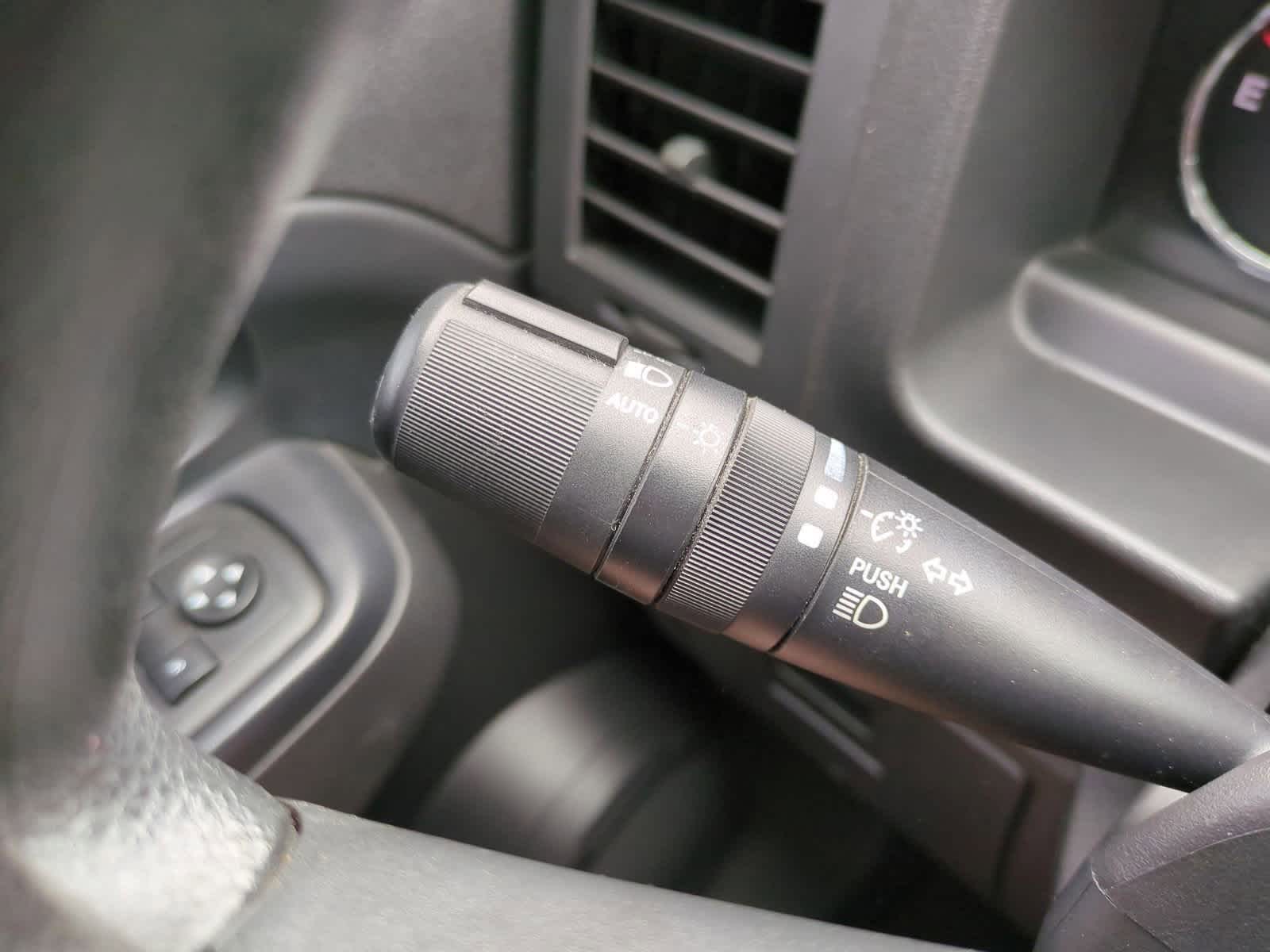 Thumbnail: 2011 Jeep Liberty - 26