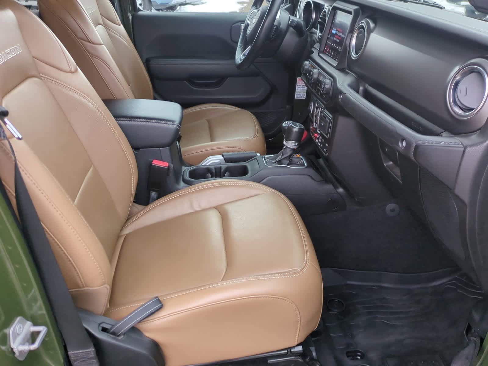 Thumbnail: 2021 Jeep Gladiator - 21